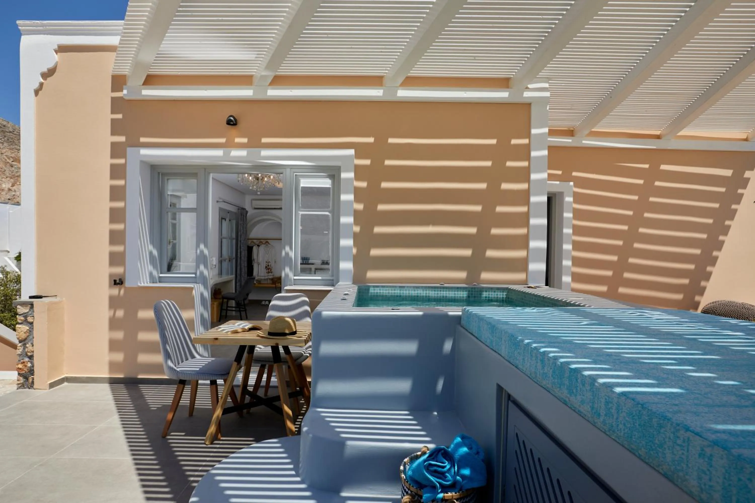 Hot Tub in Blue Sea Hotel