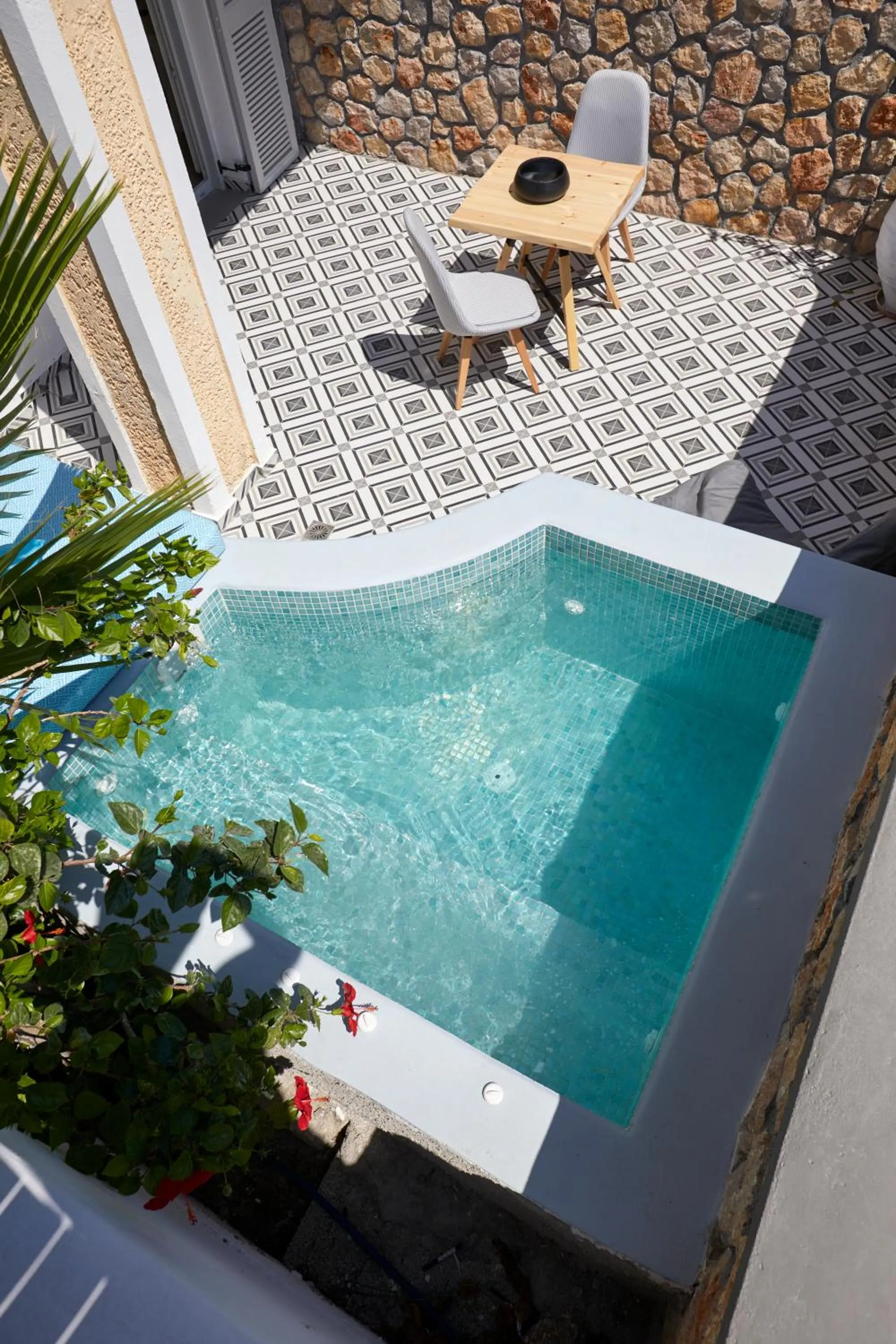 Hot Tub in Blue Sea Hotel