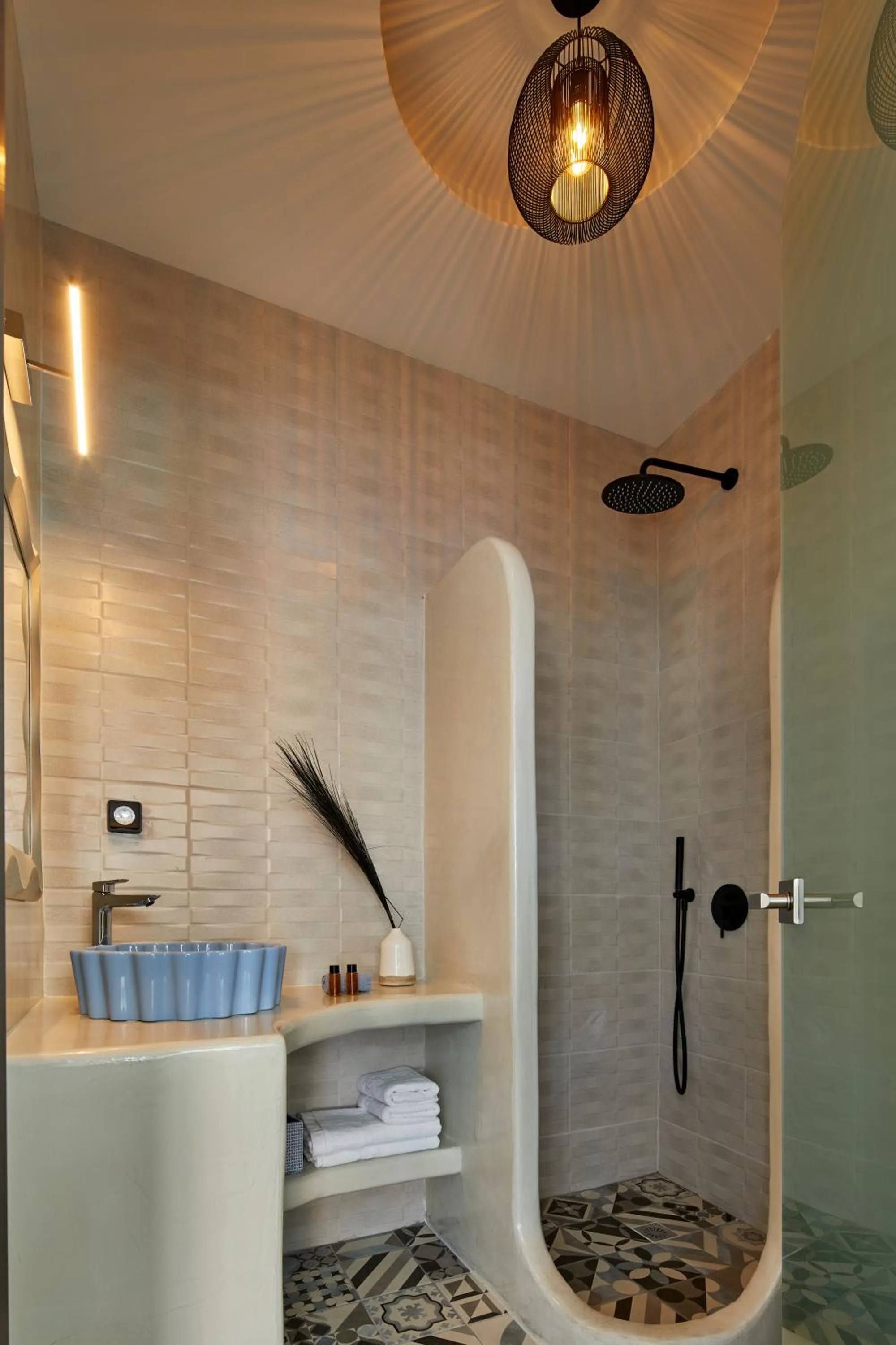 Shower in Blue Sea Hotel