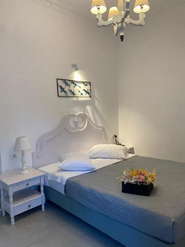 Bedroom, Bed in Blue Sea Hotel