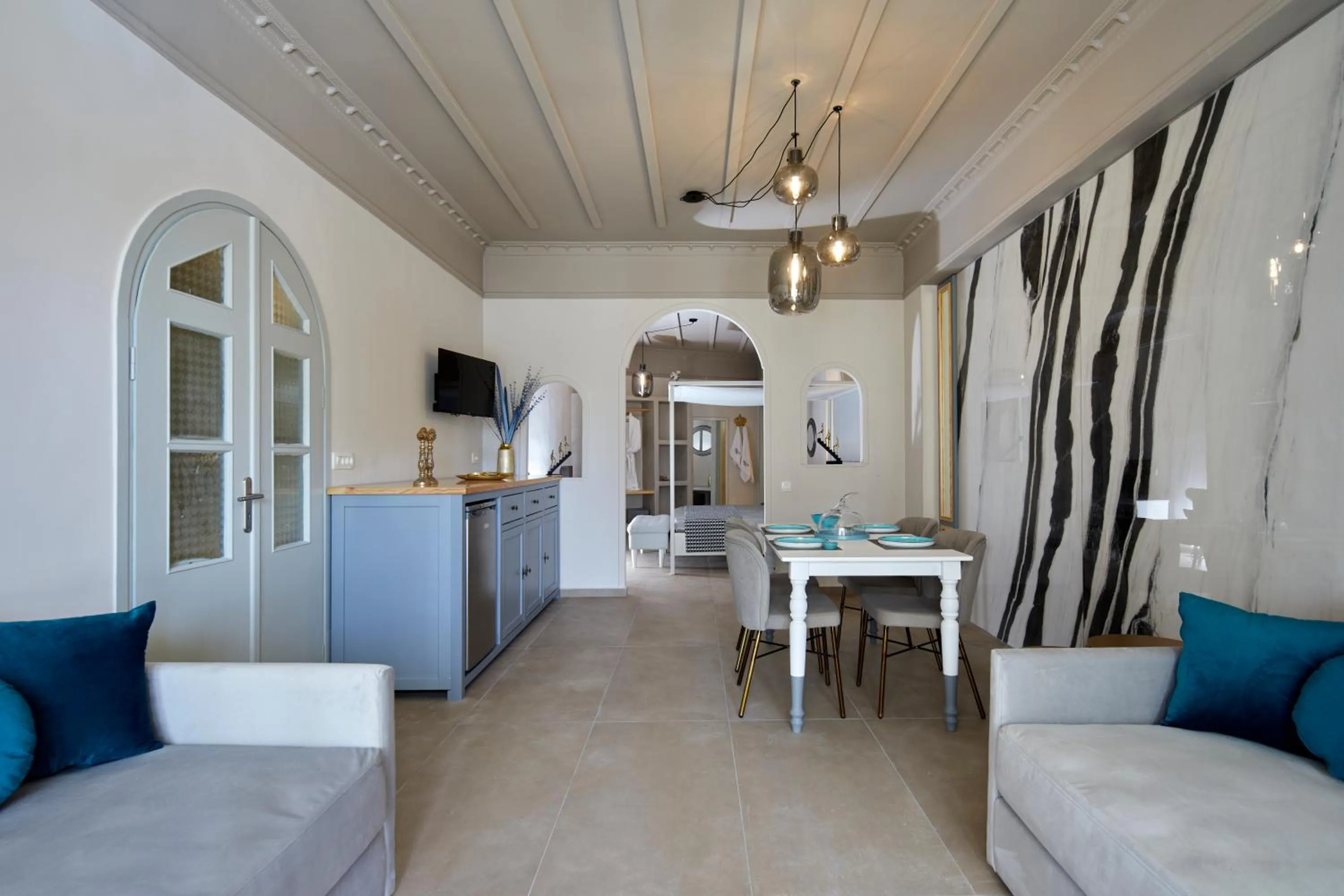 Living room in Blue Sea Hotel