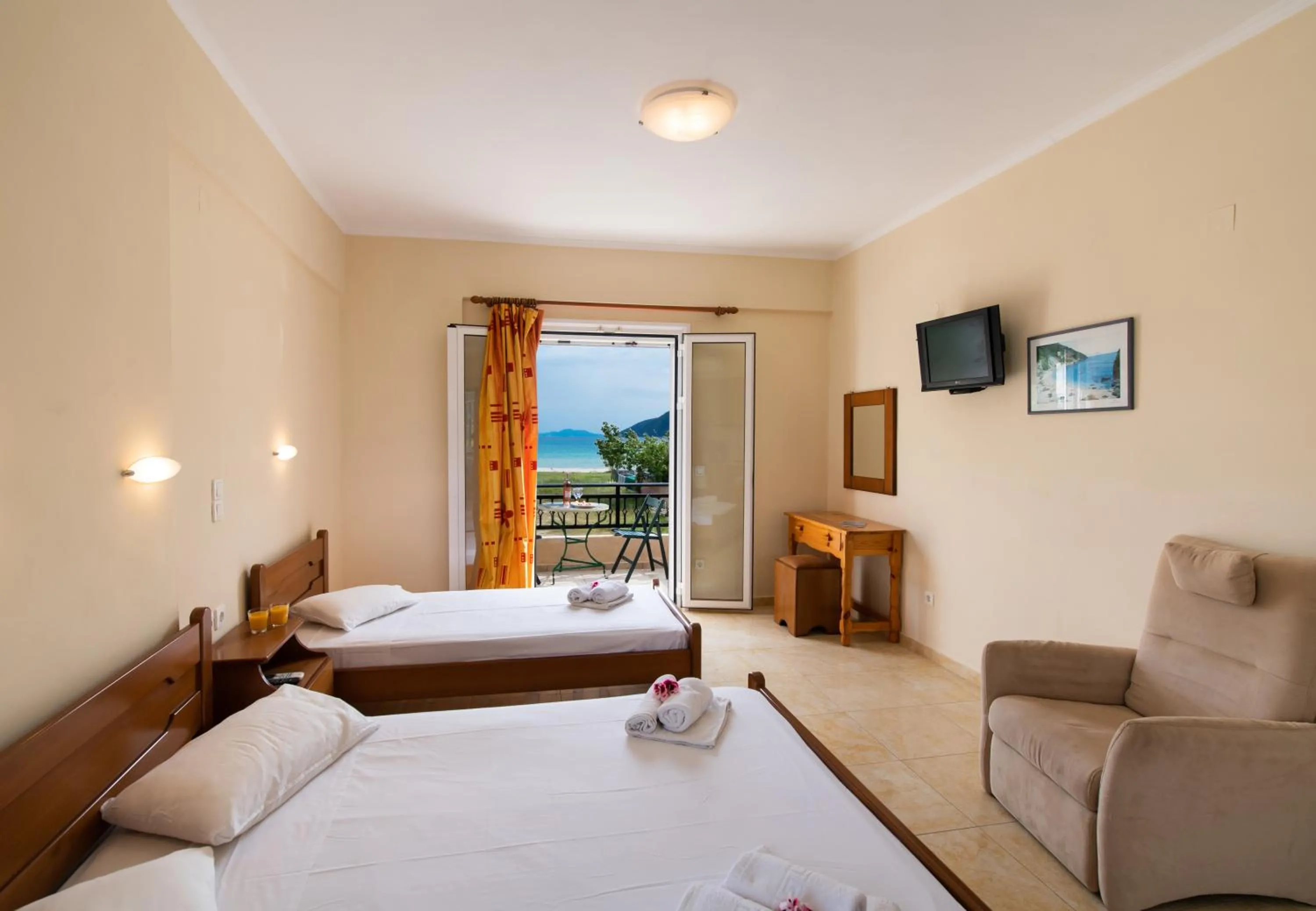 Bed in Calypso Luxury Studios