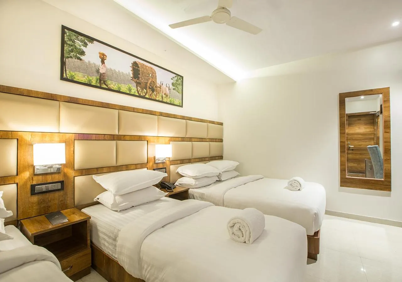 Bedroom, Bed in Aura One Hotel