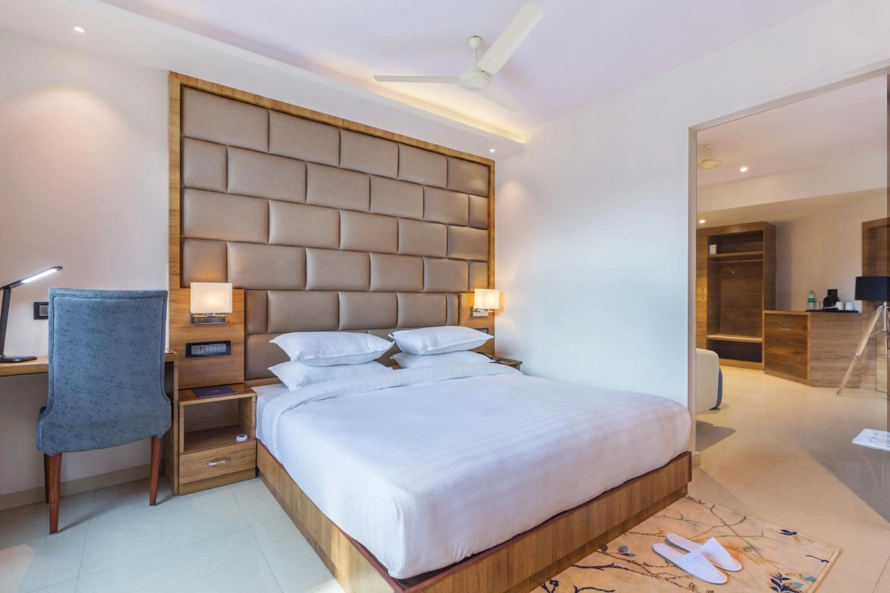 Bedroom, Bed in Aura One Hotel