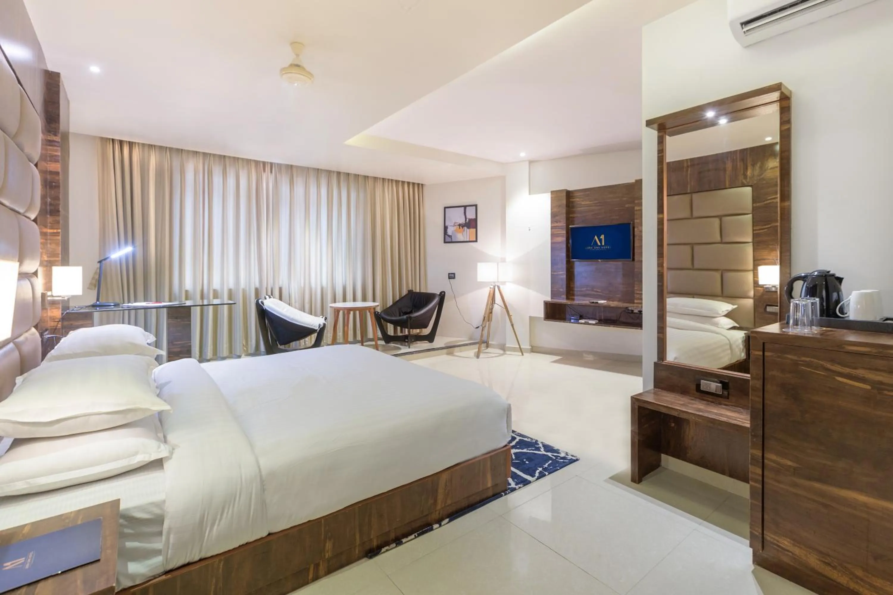 Bedroom, Bed in Aura One Hotel