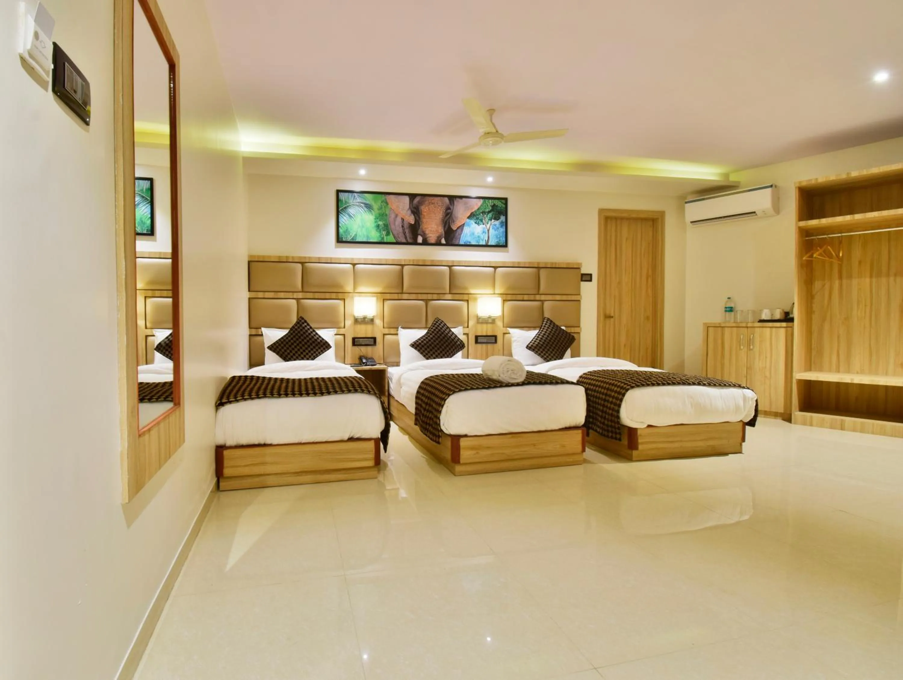 Bedroom, Bed in Aura One Hotel