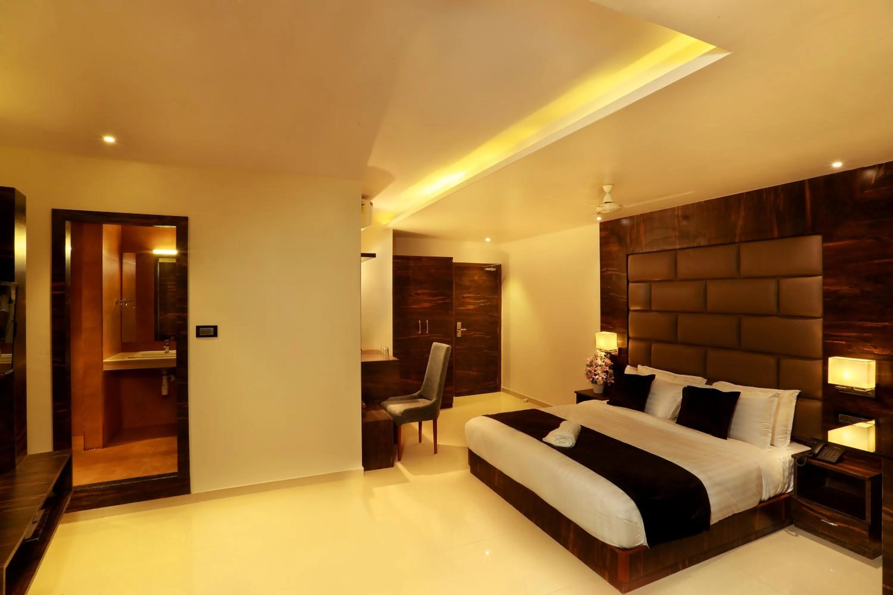 Bedroom, Bed in Aura One Hotel