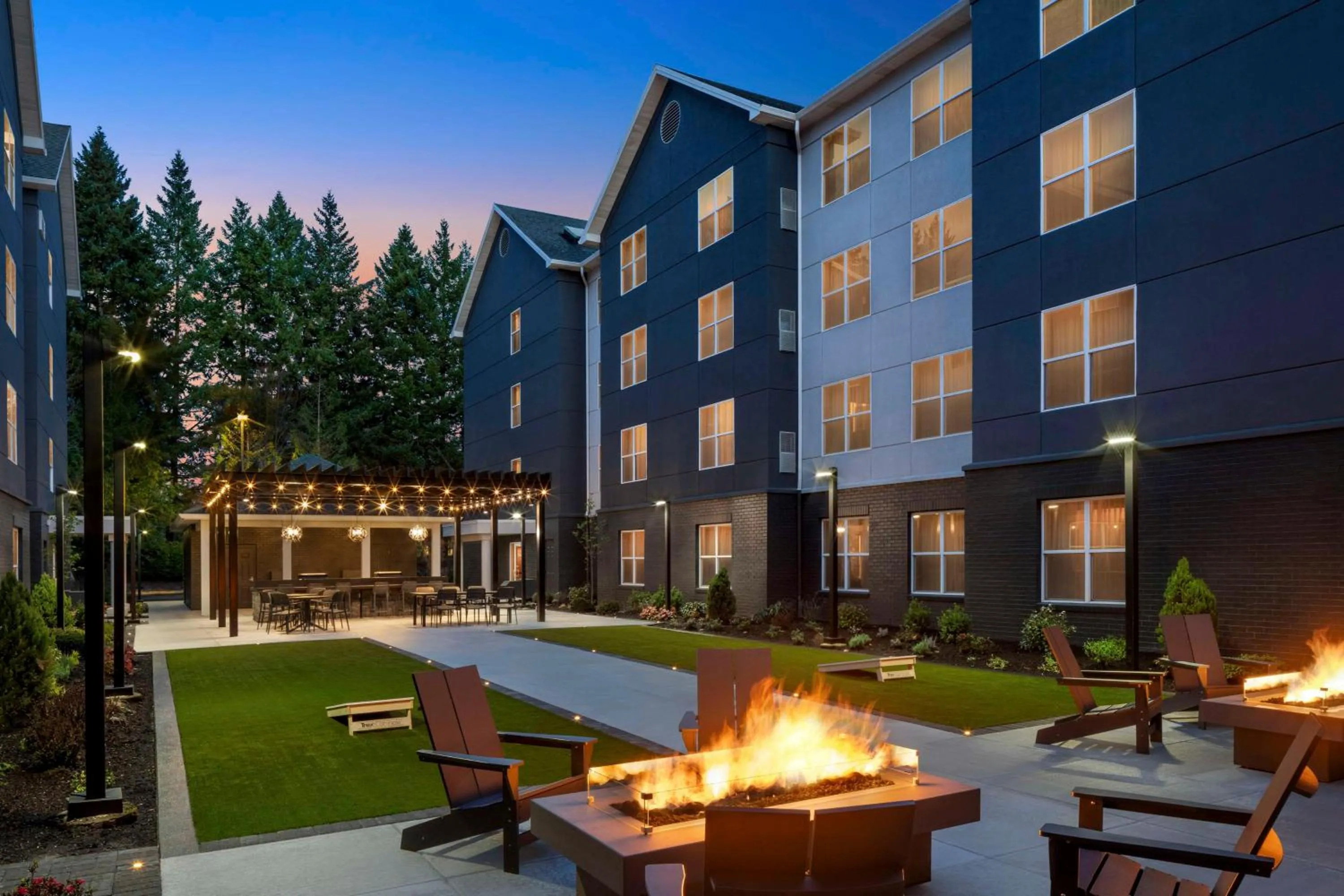 Property building in Homewood Suites Hillsboro Beaverton