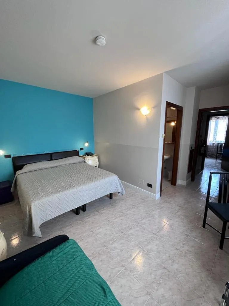 Bed in Hotel Milano San Giovanni Lupatoto