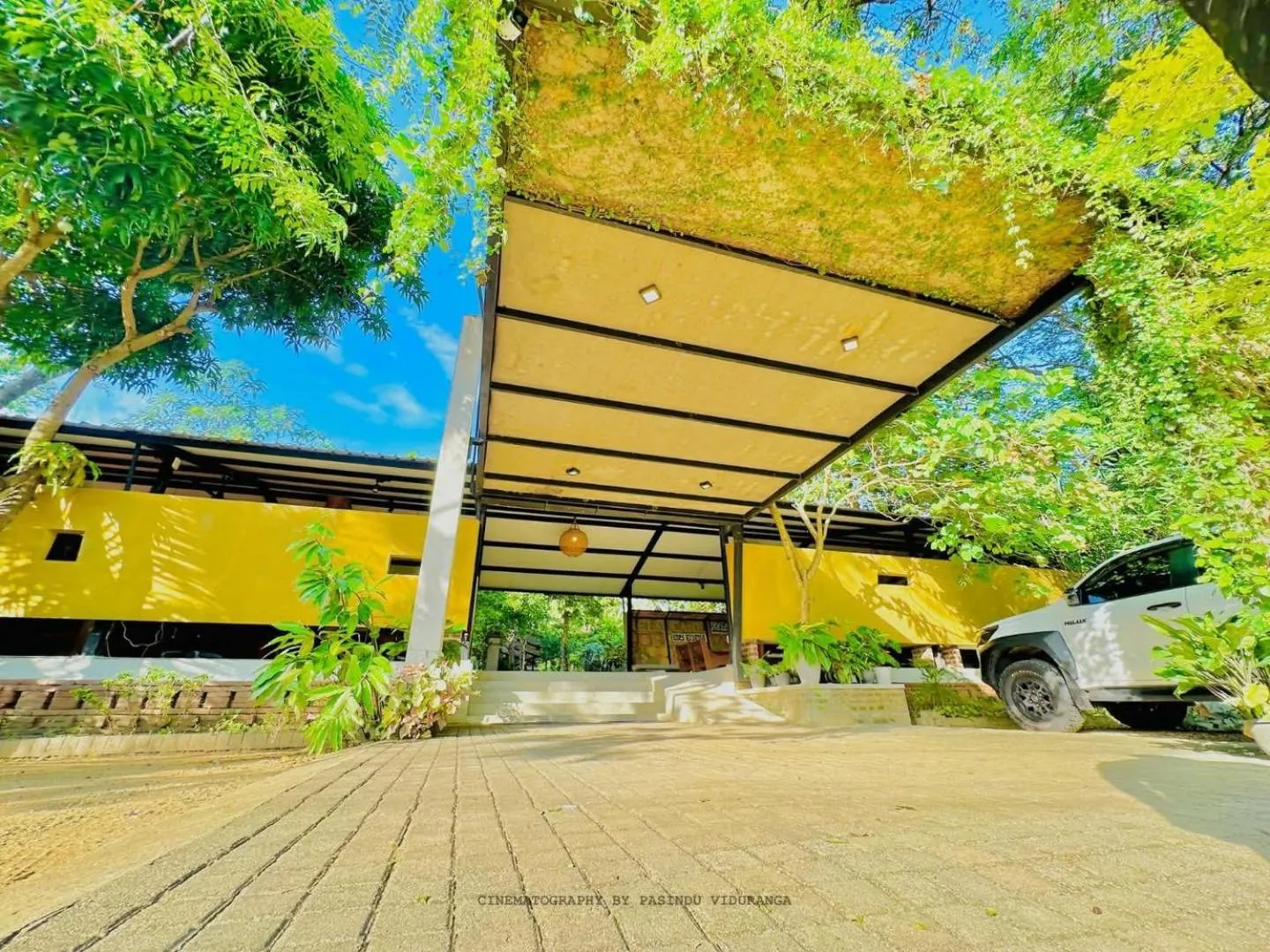 Facade/entrance in Ele Camp Udawalawe