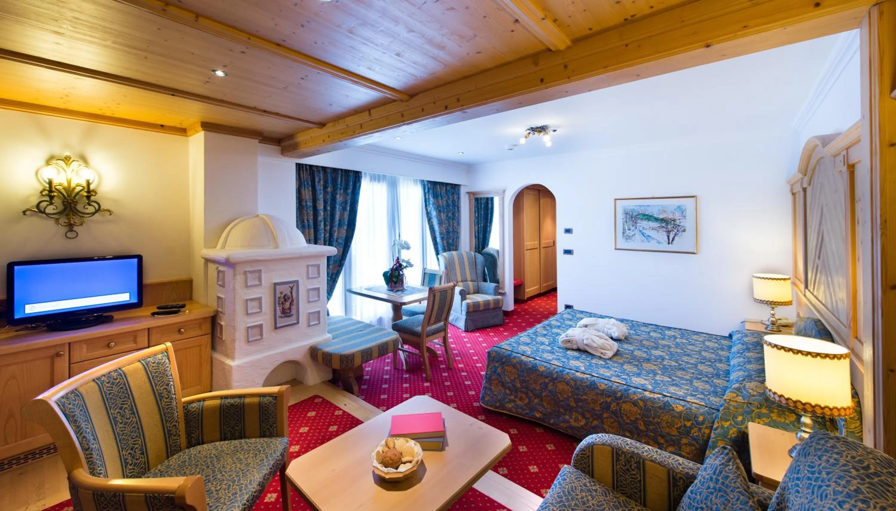 Photo of the whole room, Bed in Alpen Hotel Corona
