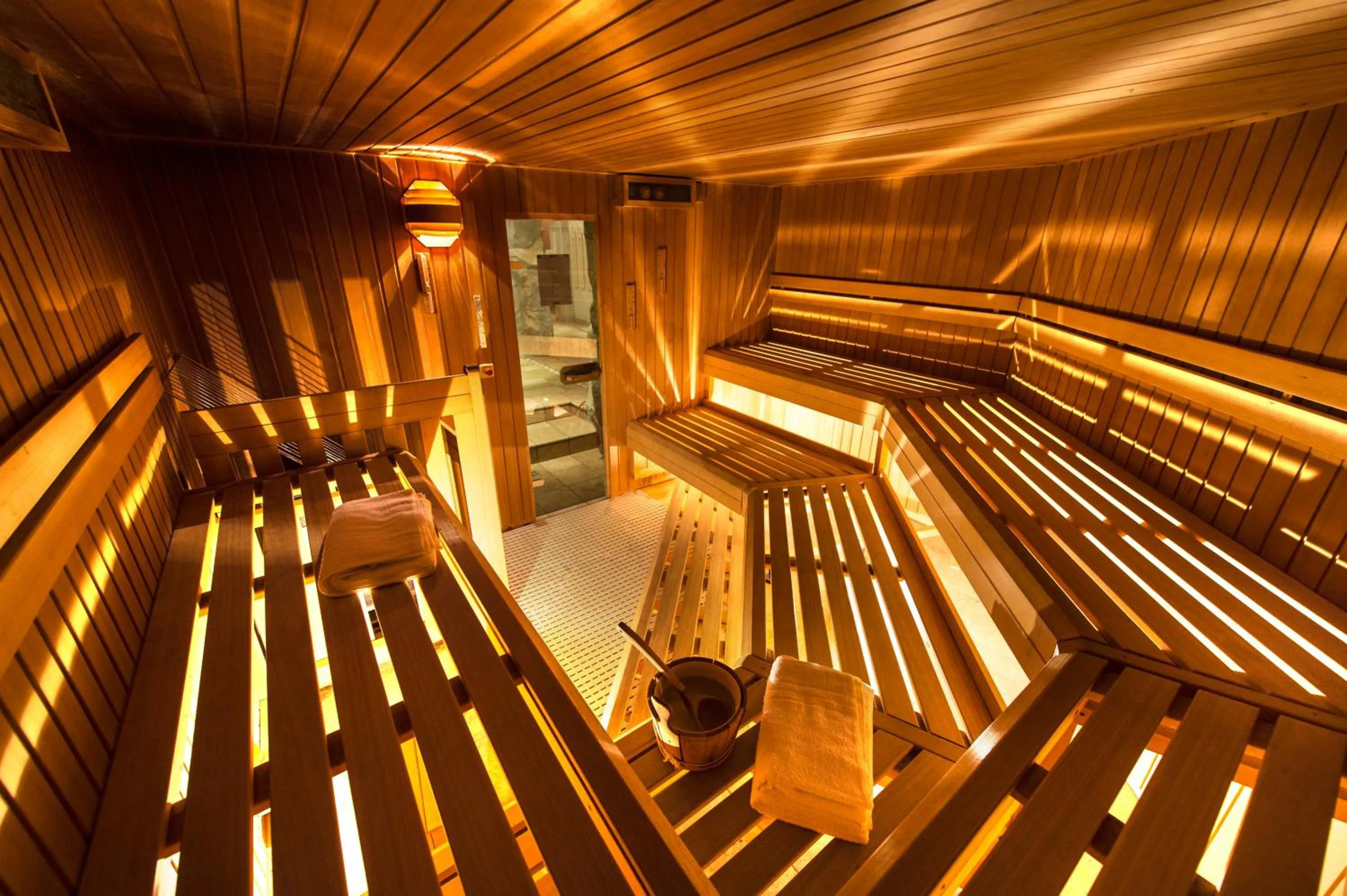 Sauna in Alpen Hotel Corona