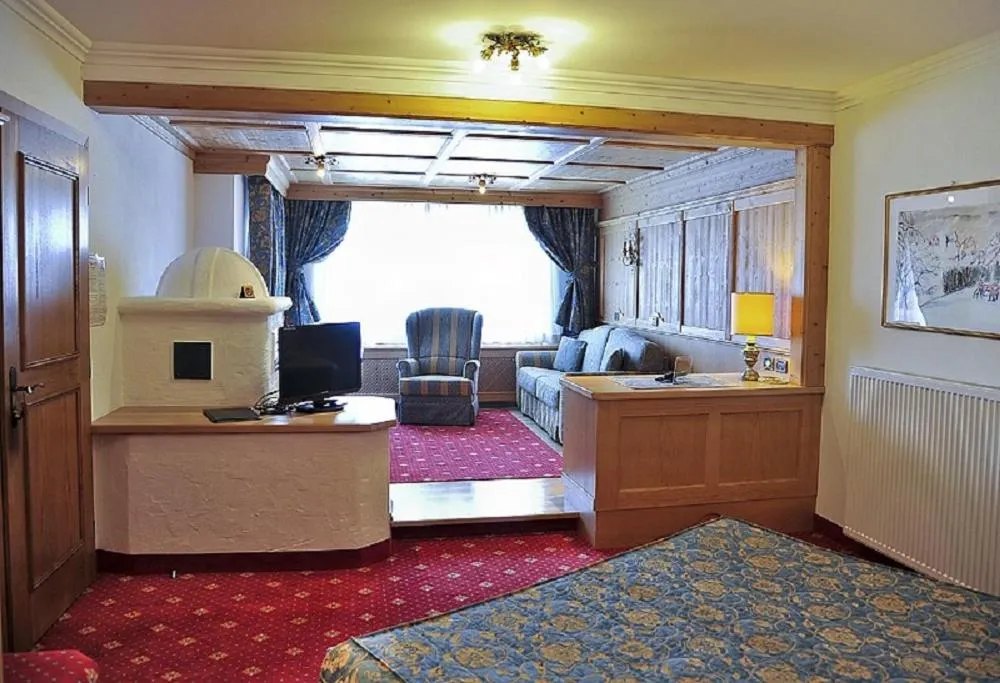 Bed in Alpen Hotel Corona