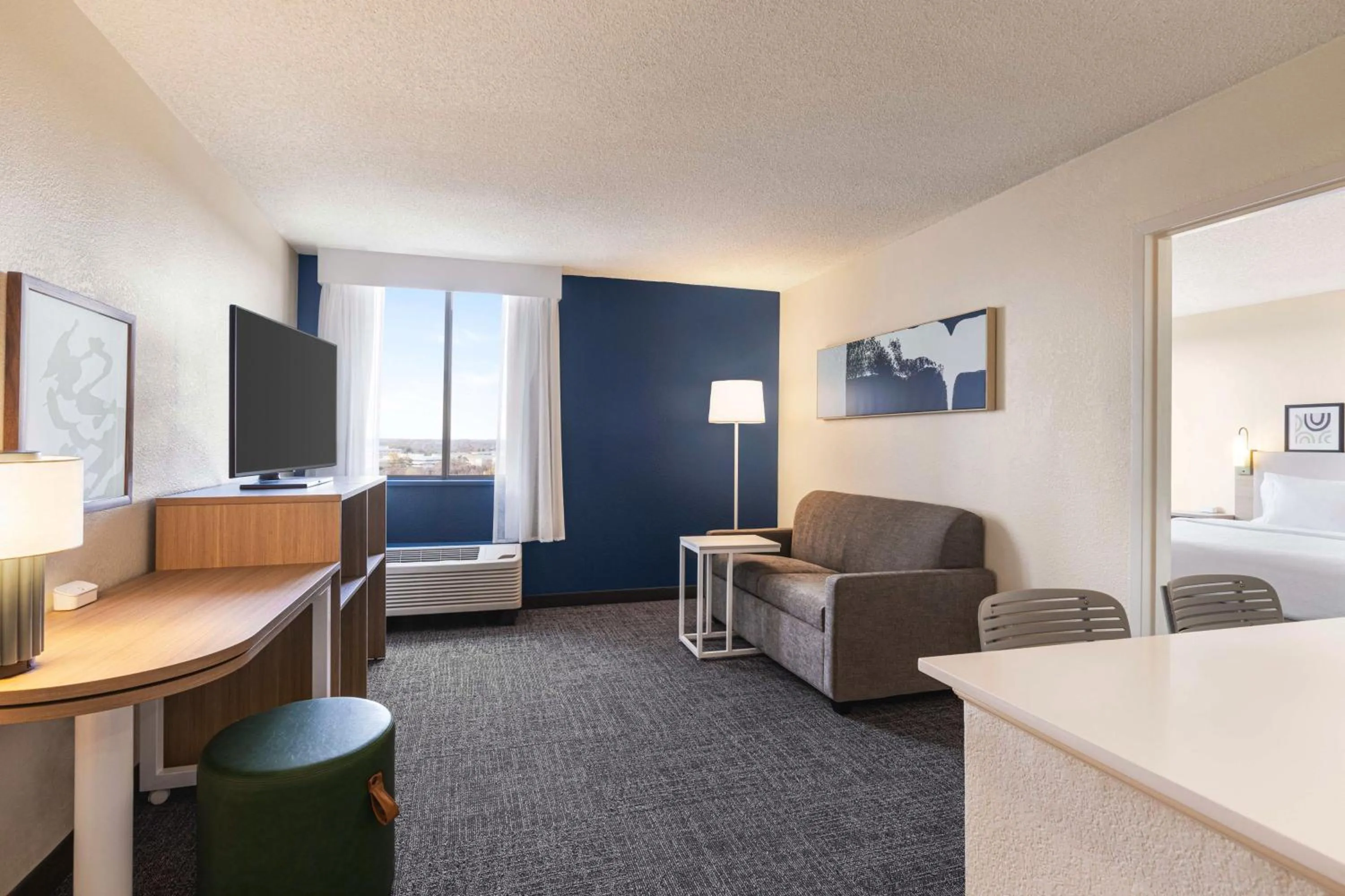 Living room, Bed in Spark By Hilton Germantown Washington Dc North