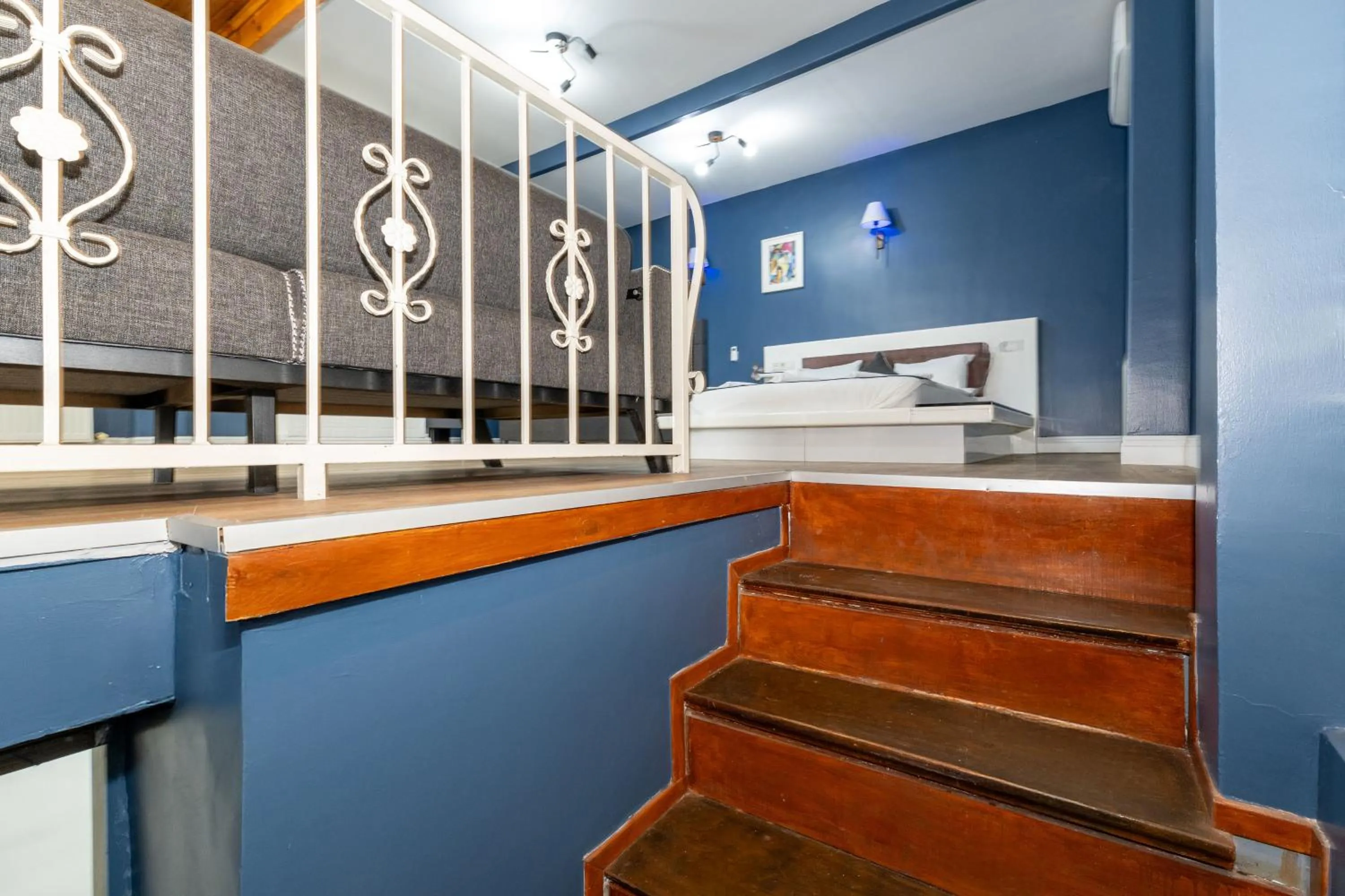 Photo of the whole room in Butterfly House