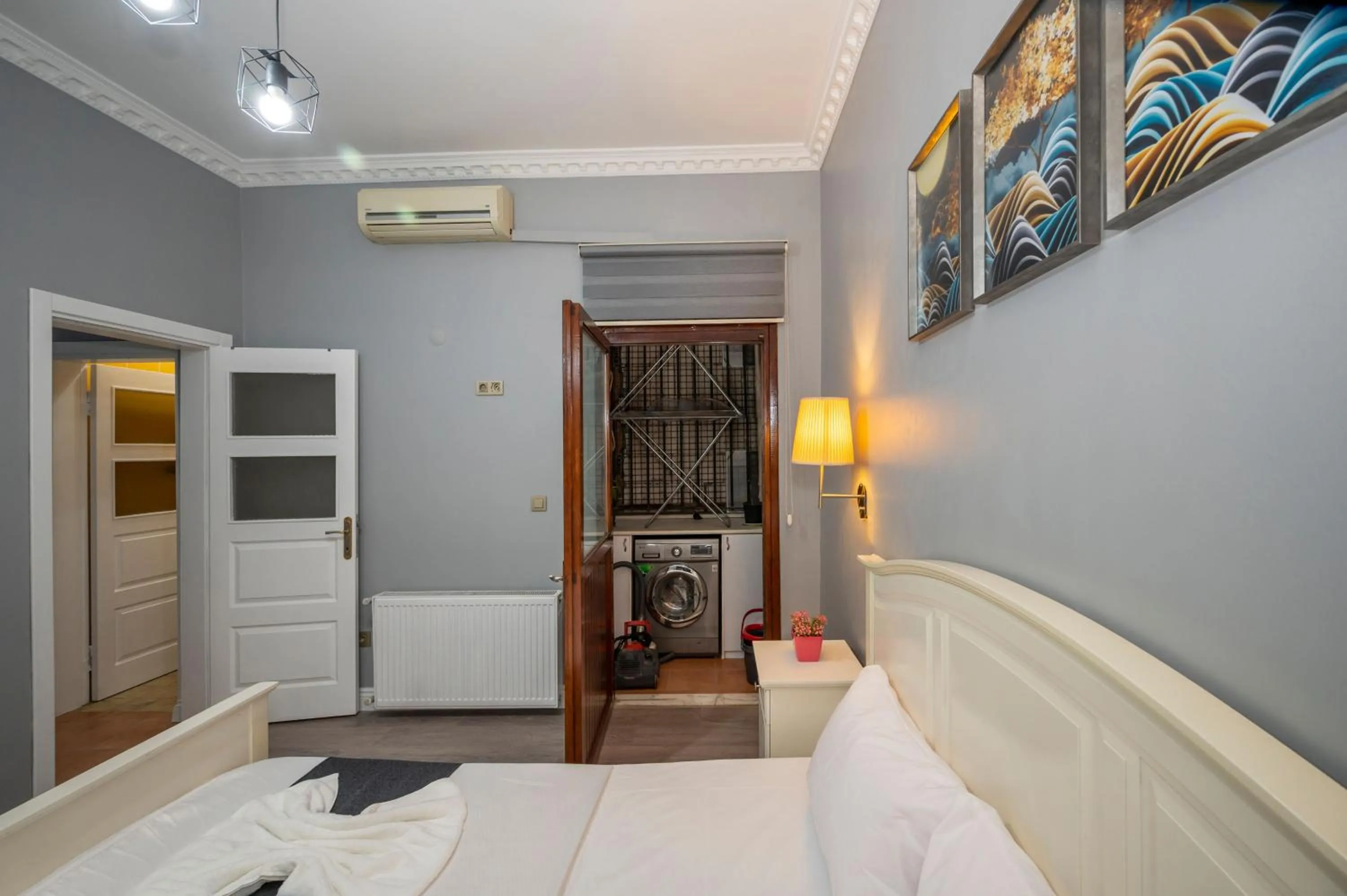 Bedroom in Butterfly House