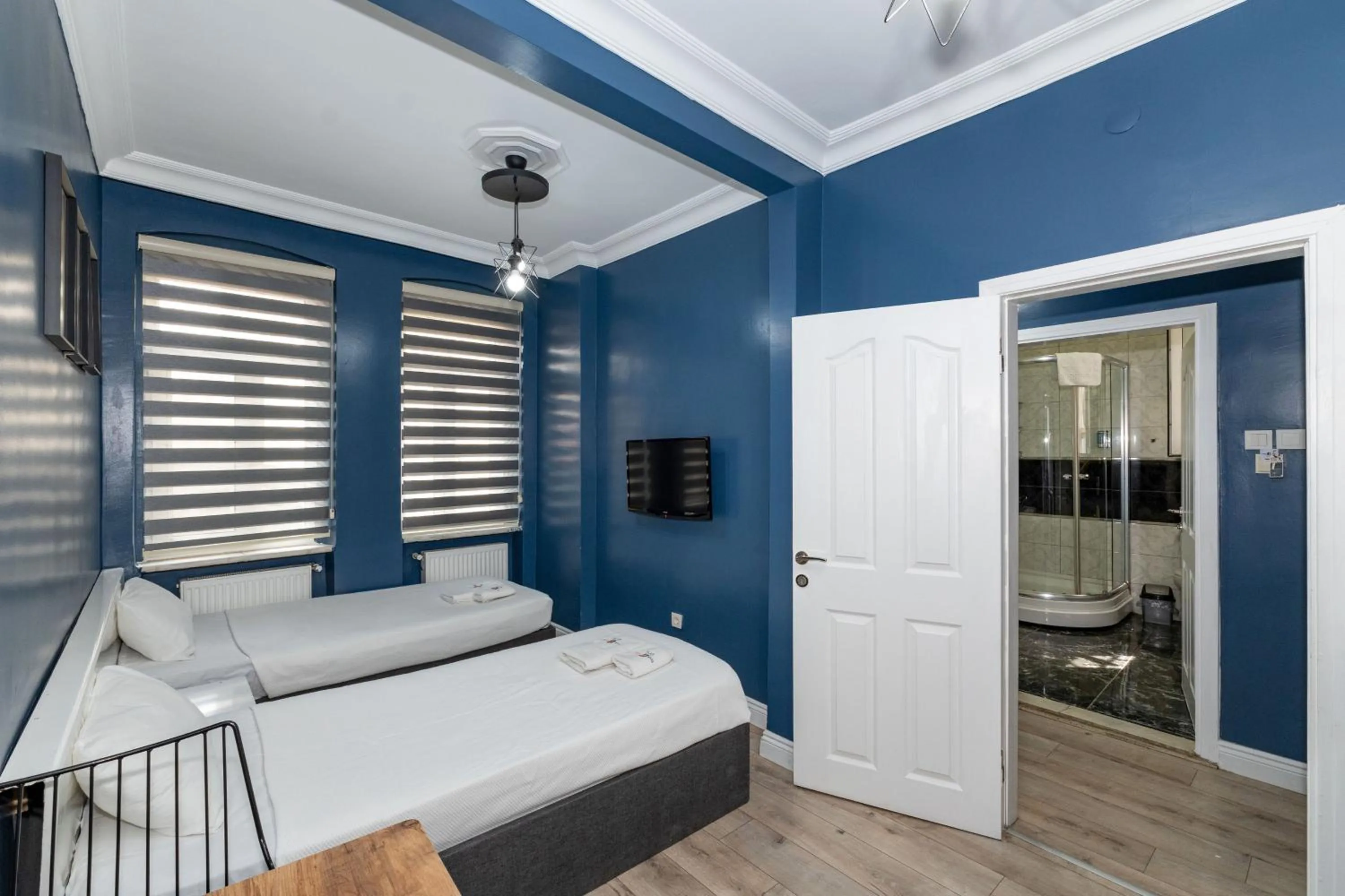 Bed in Butterfly House