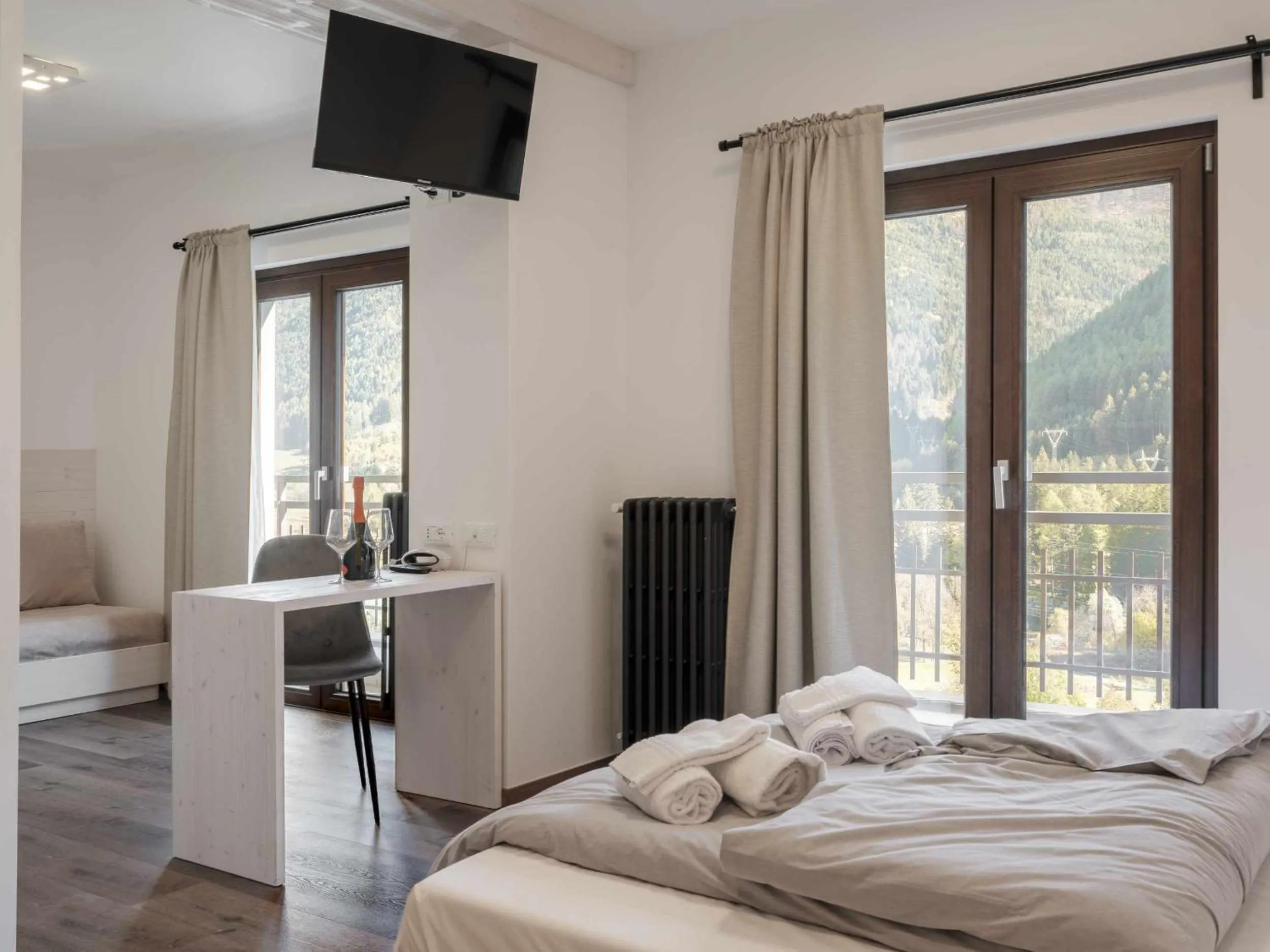 Bedroom, Bed in Hotel Garnì Alta Valle