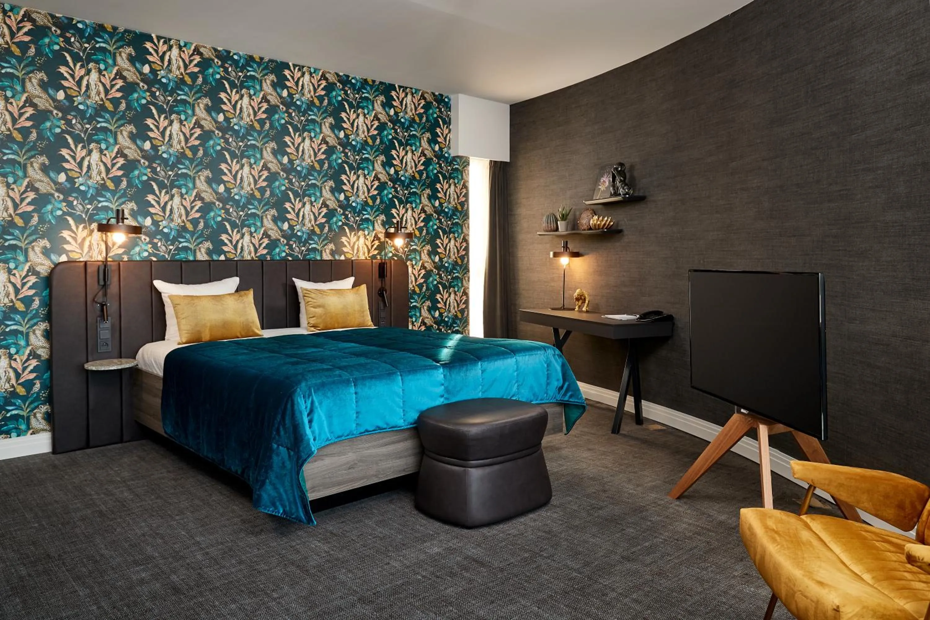 TV and multimedia, Bed in Van der Valk Hotel Brussels Airport