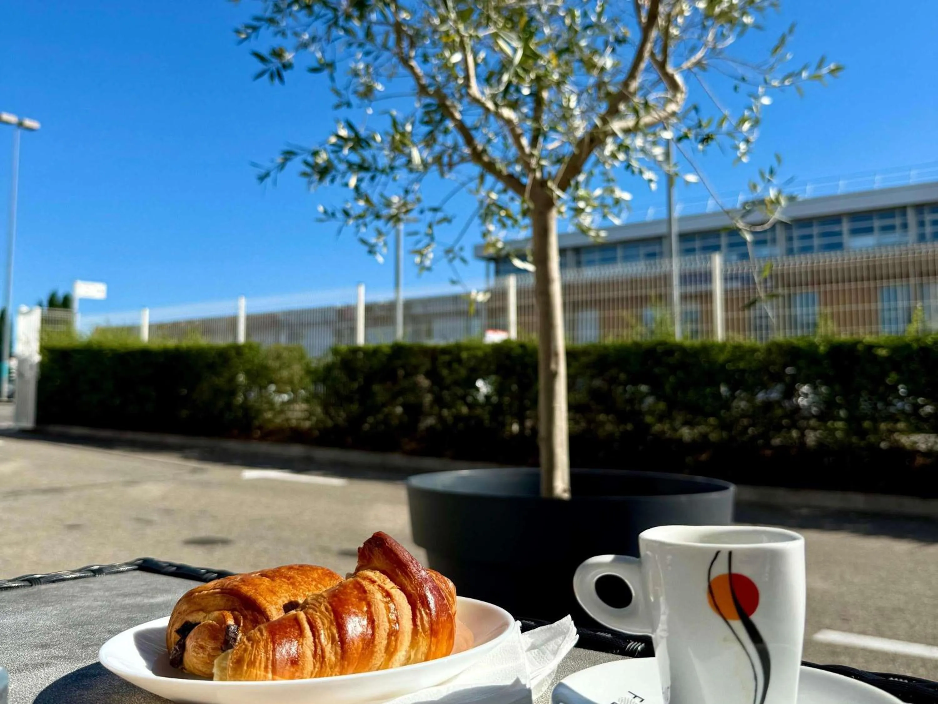 Property building in Ibis Budget Marseille Vitrolles