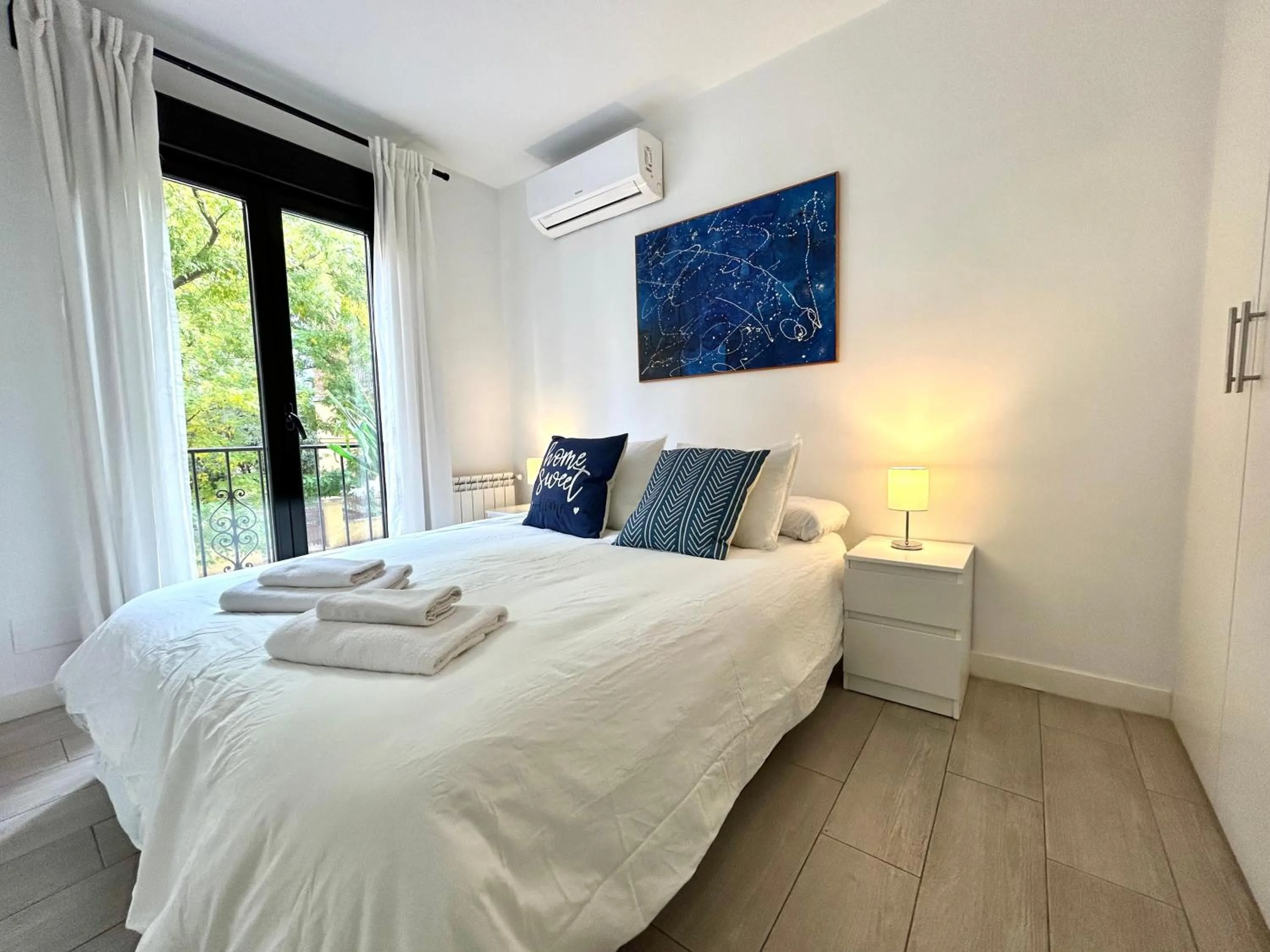 Bed in Ever House - ALCALA AIRE Gran TERRAZA ROOFTOP