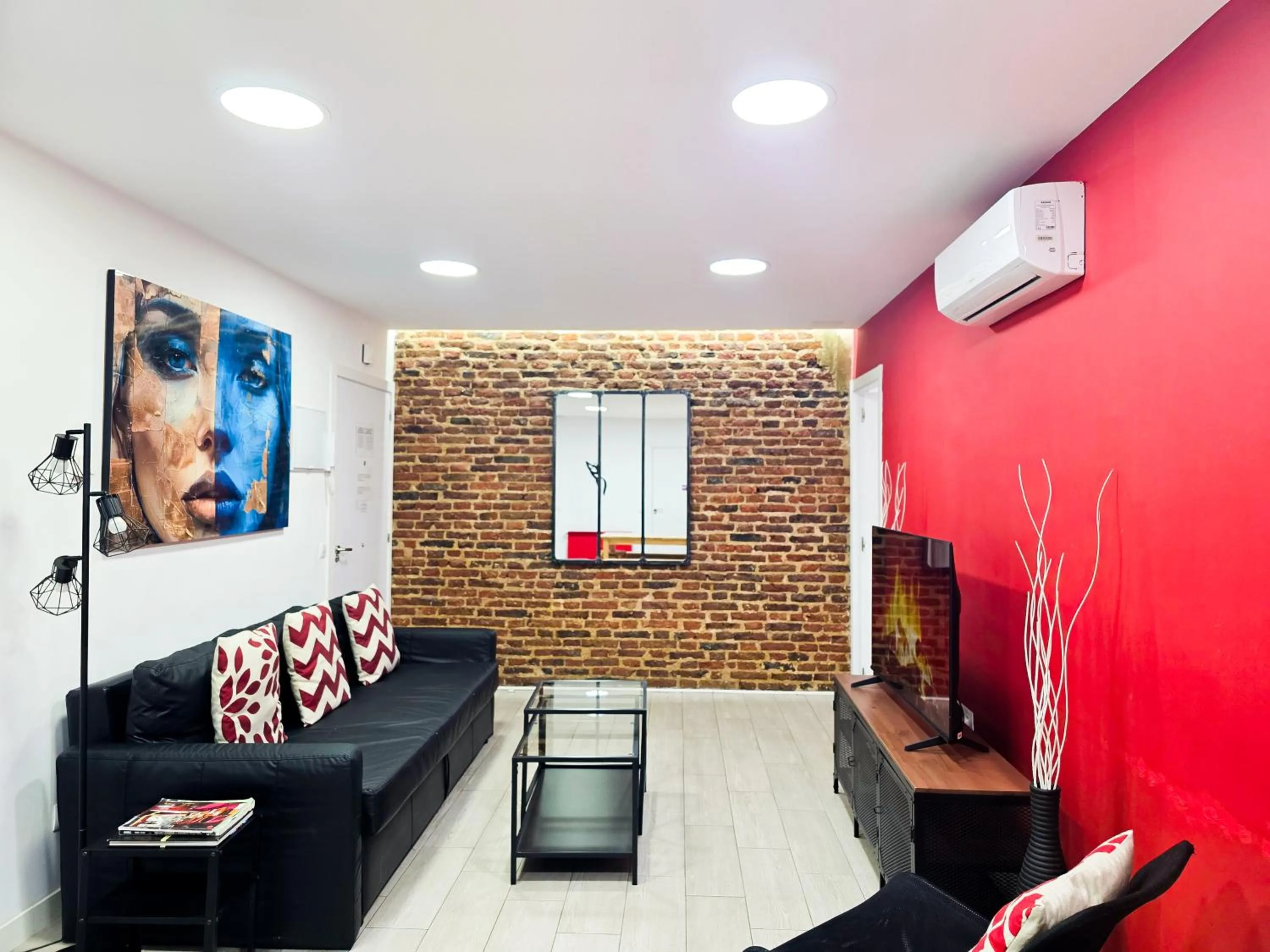Communal lounge/ TV room in Ever House - ALCALA AIRE Gran TERRAZA ROOFTOP