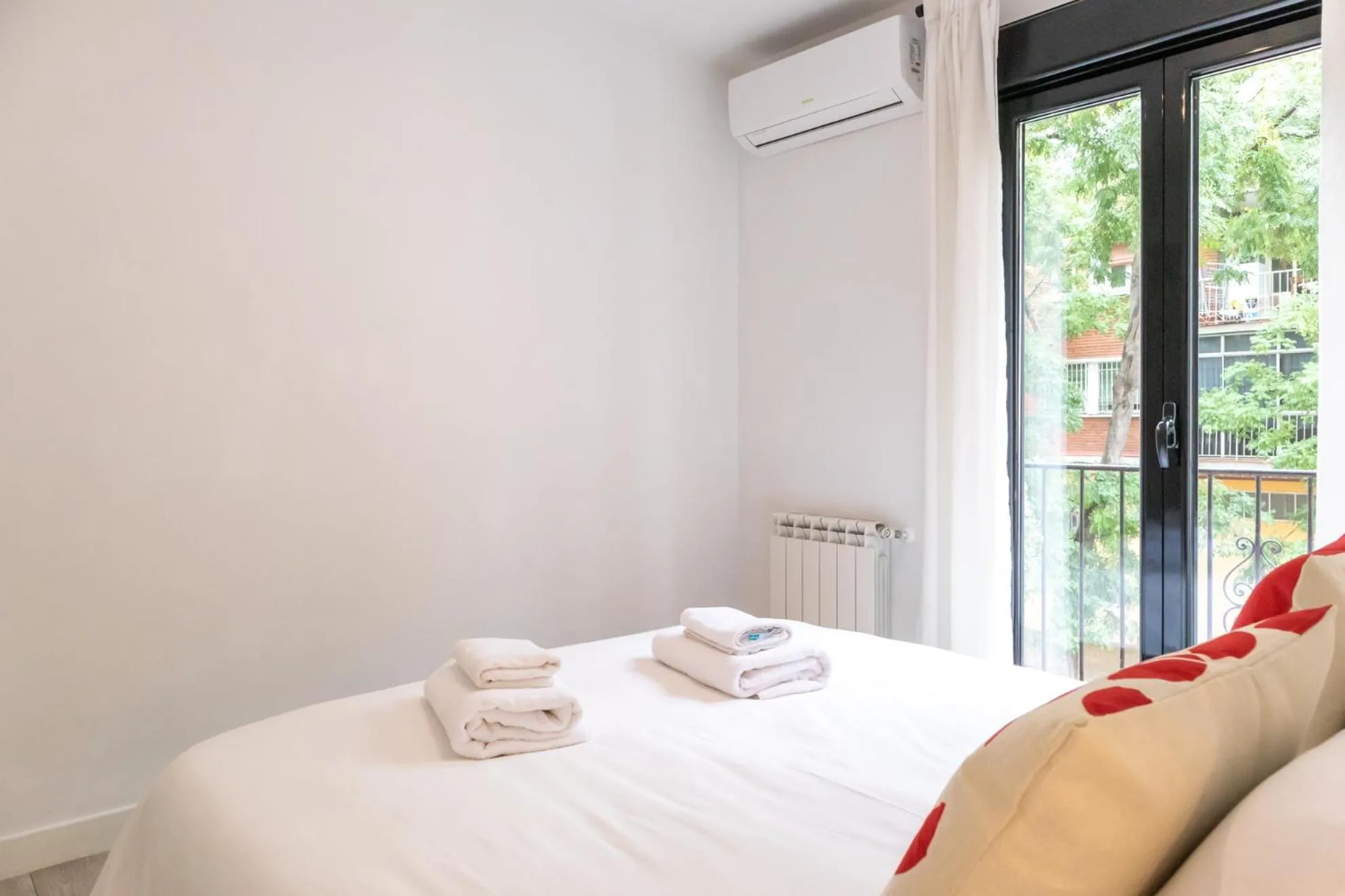 Bedroom, Bed in Ever House - ALCALA AIRE Gran TERRAZA ROOFTOP