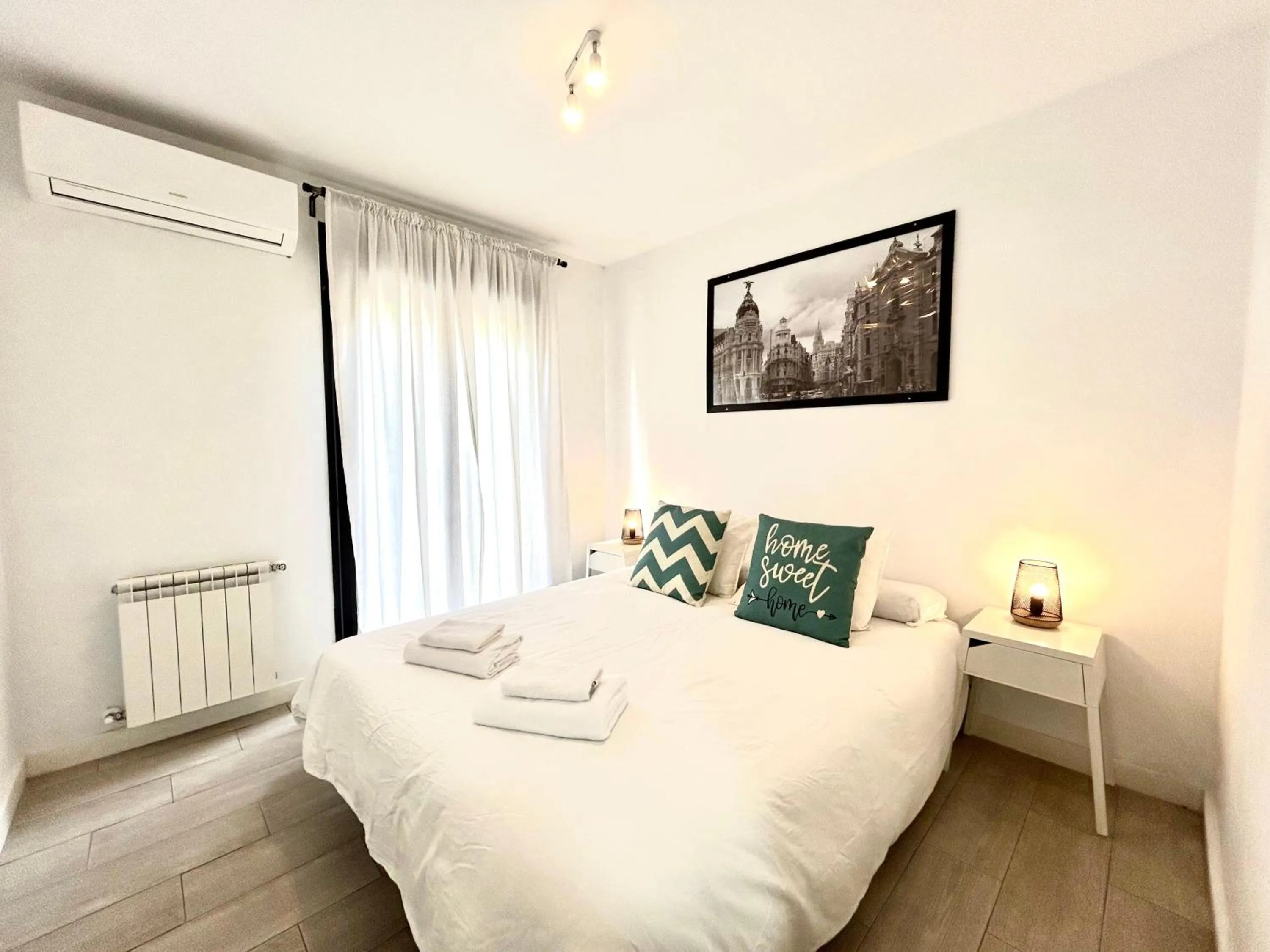 Bed in Ever House - ALCALA AIRE Gran TERRAZA ROOFTOP