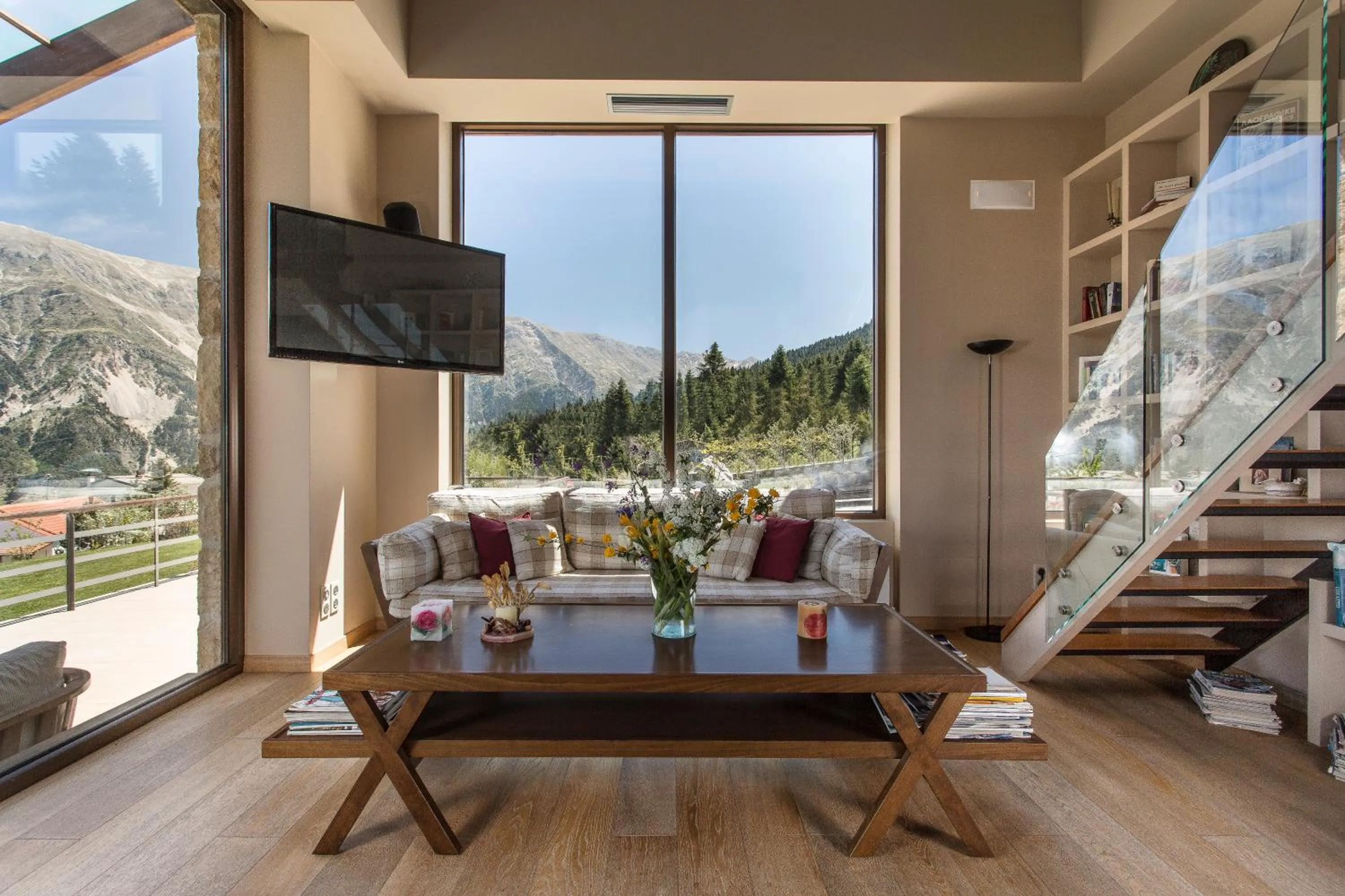 Communal lounge/ TV room in Orizontes Tzoumerkon Hotel Resort