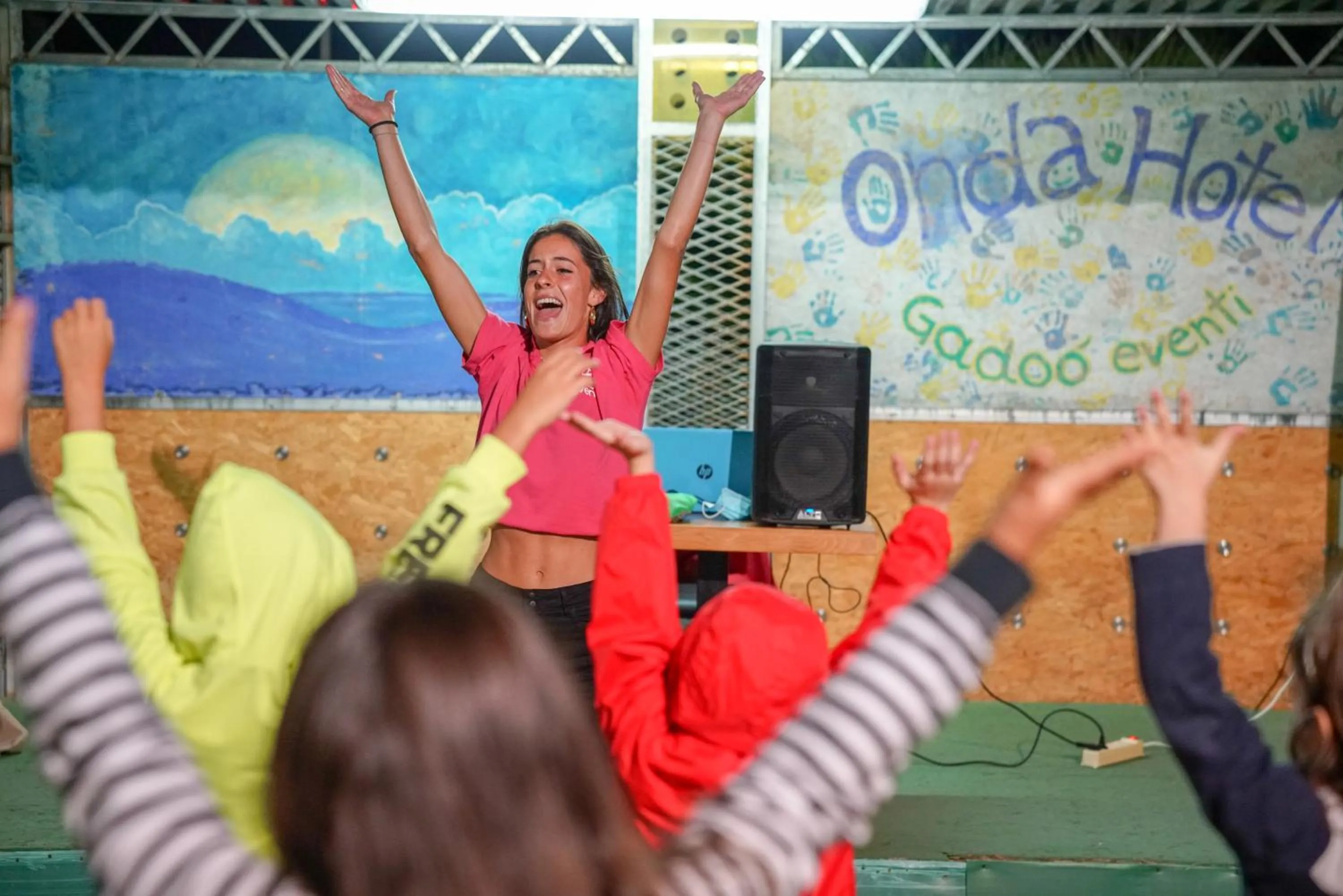 Evening entertainment in Onda Hotel