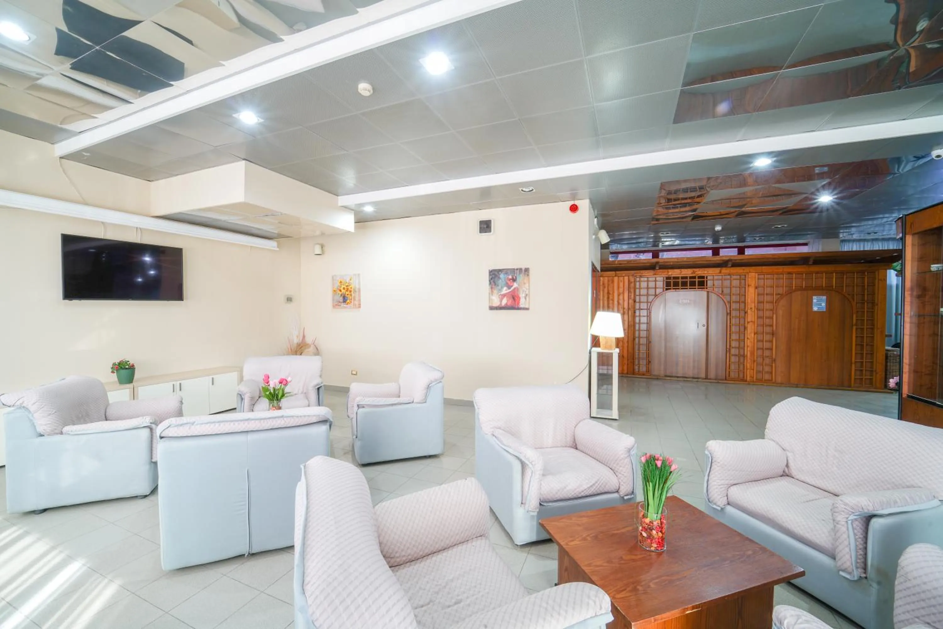 Lobby or reception in Onda Hotel