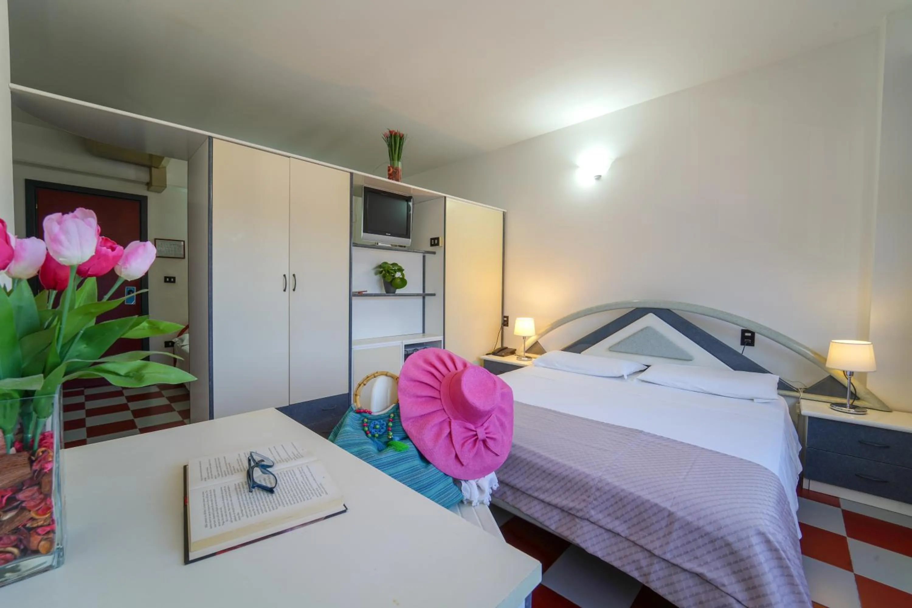 Bedroom in Onda Hotel