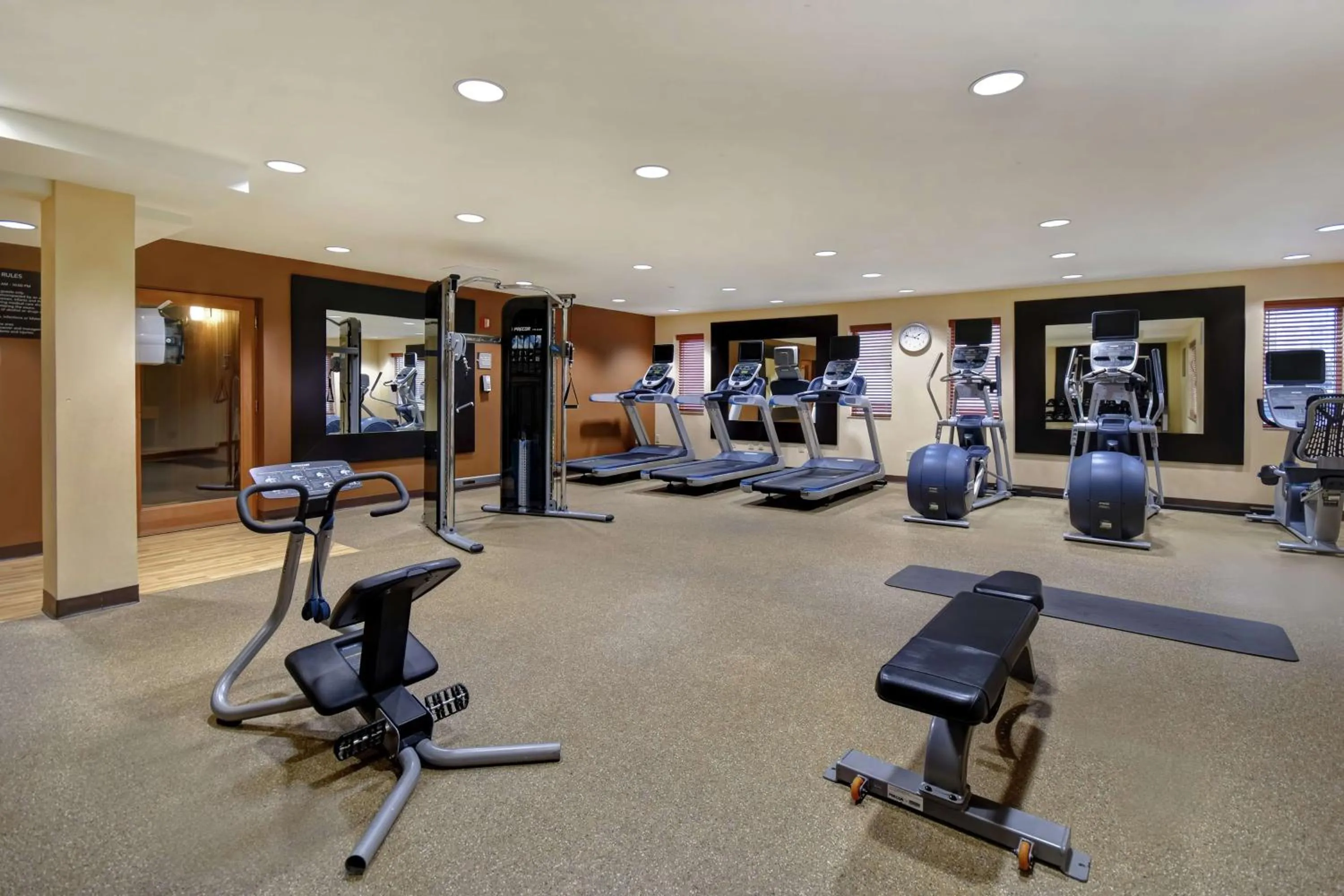 Fitness centre/facilities in Homewood Suites by Hilton Edgewater-NYC Area