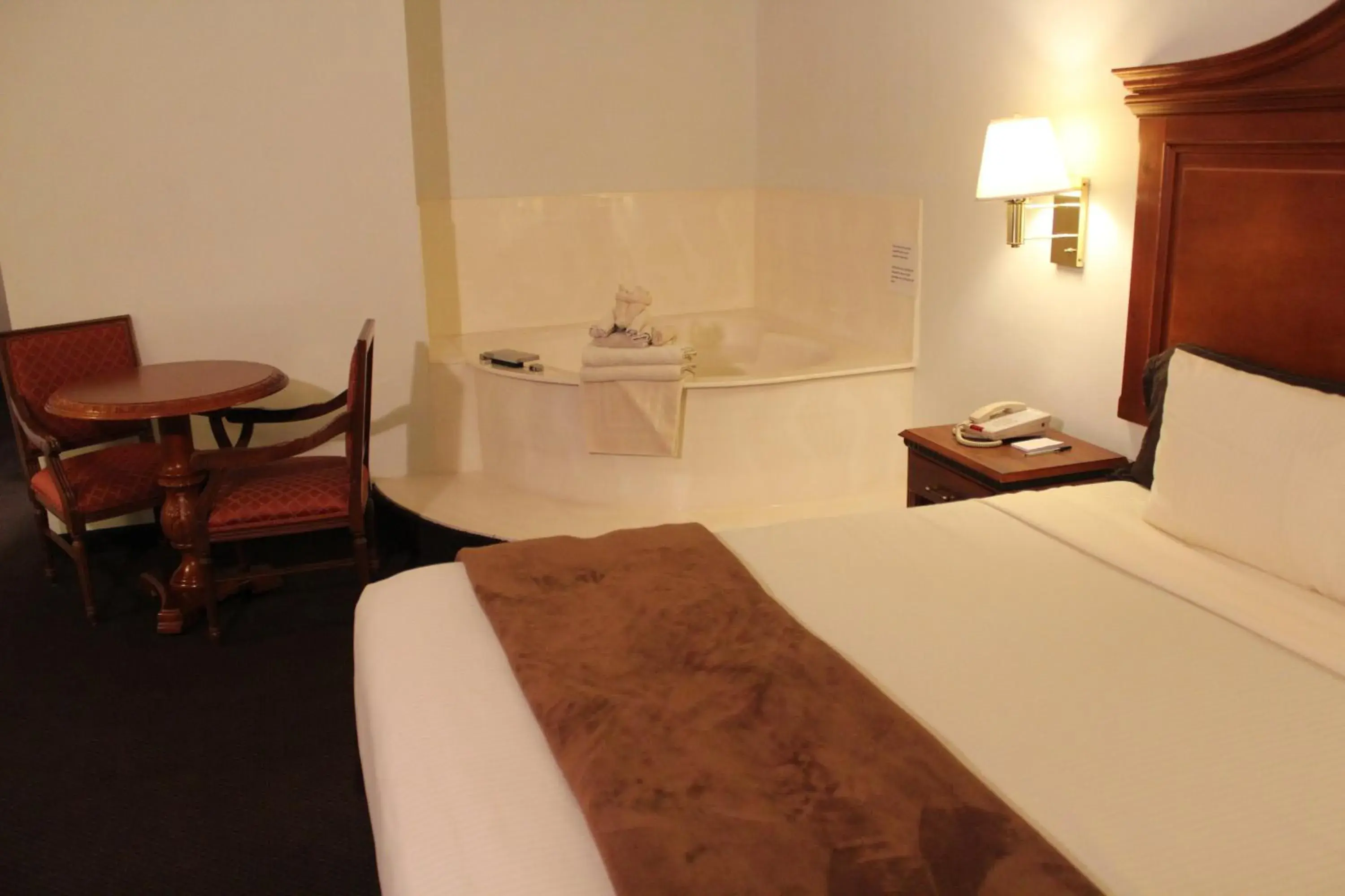 Deluxe Junior Suite in Dodge House Hotel Deluxe Junior Suite in Dodge House Hotel