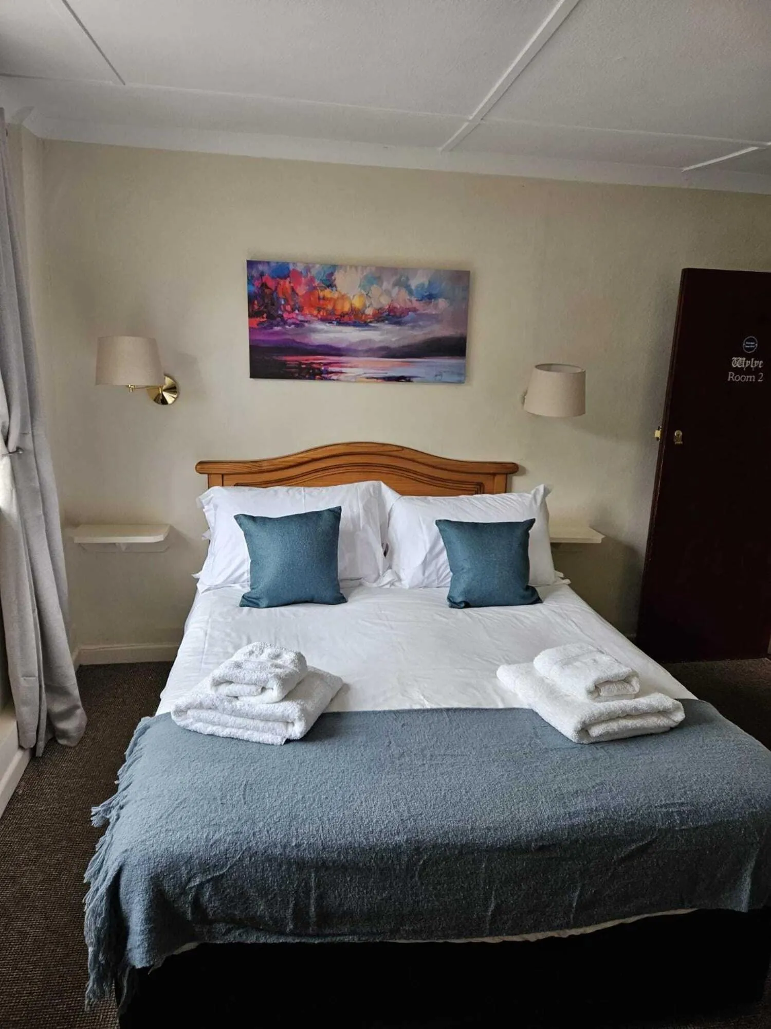 Bedroom, Bed in The Barford Inn