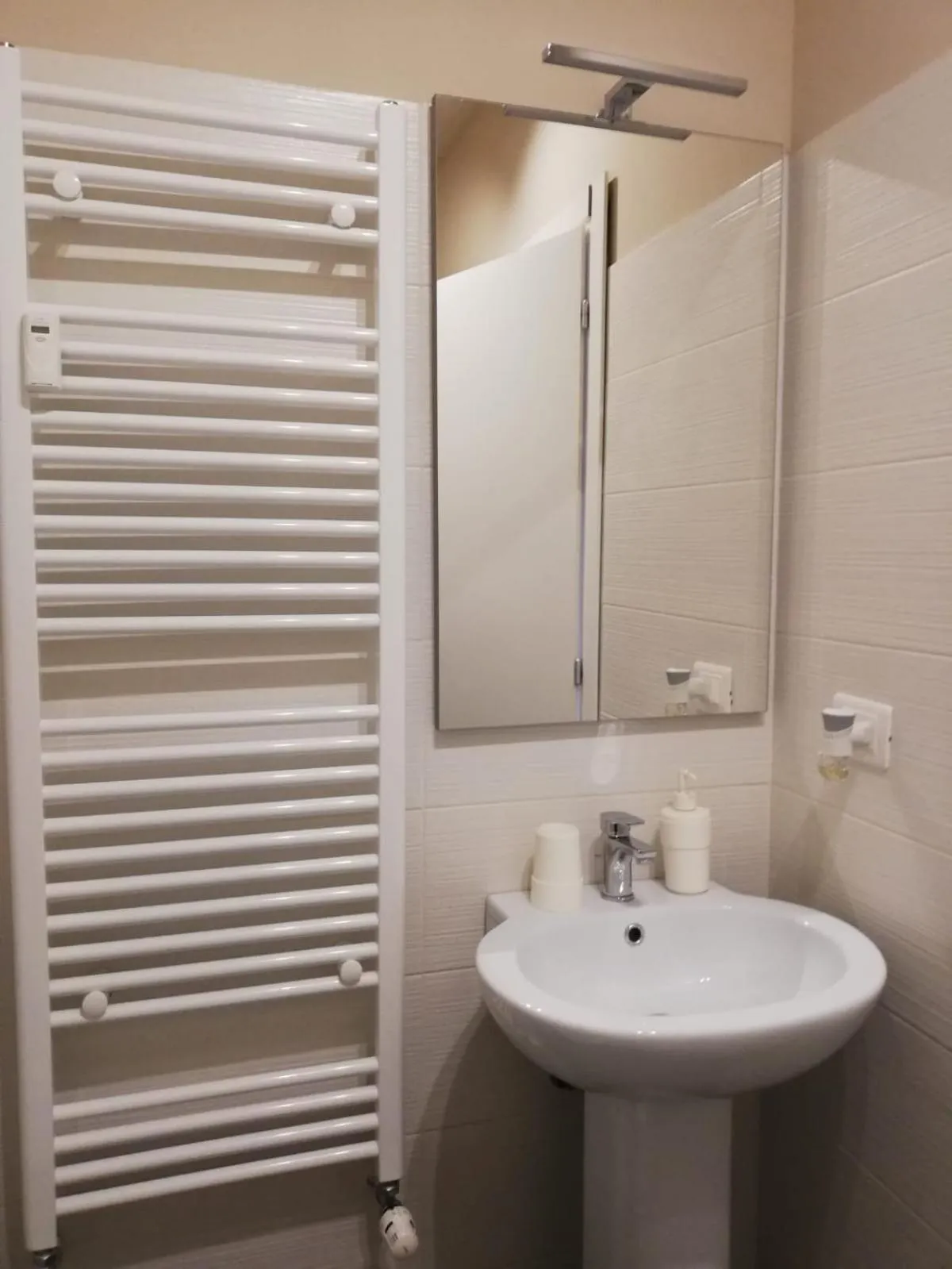 HH Hermoso Housing ALESSANDRIA