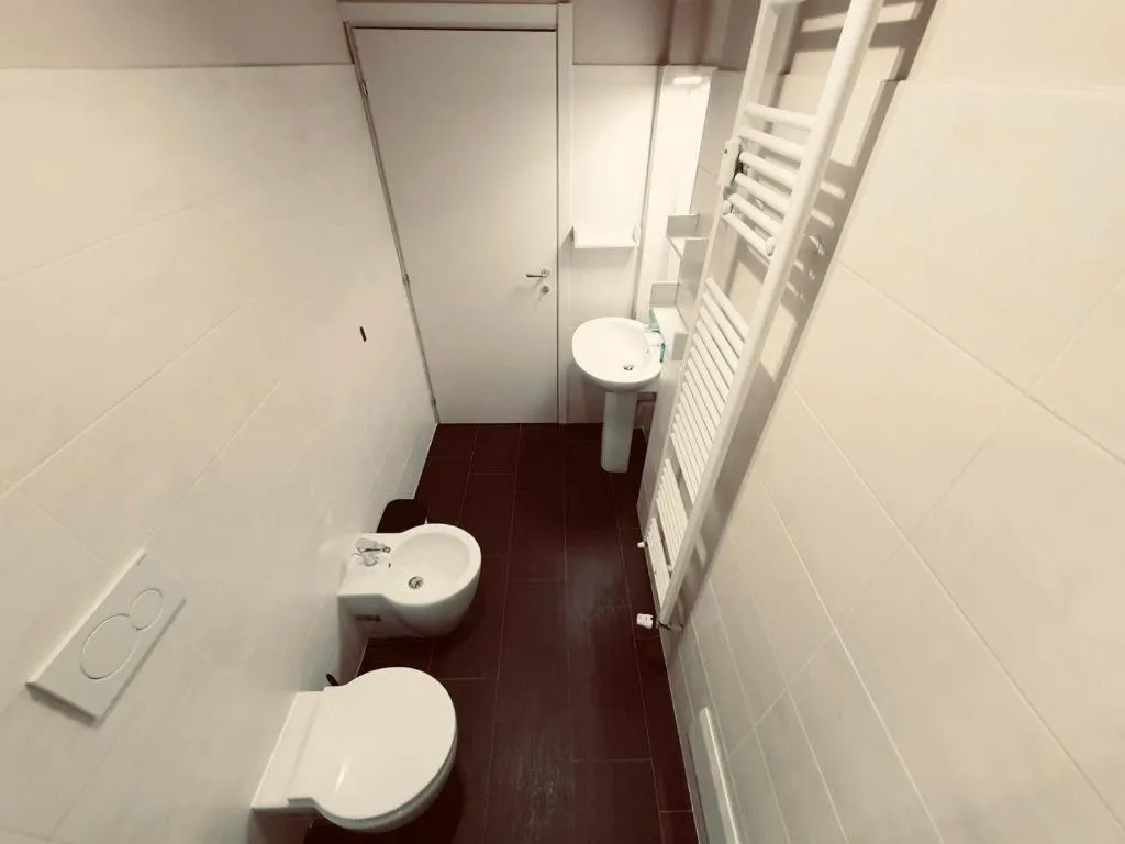 Toilet in HH Hermoso Housing ALESSANDRIA