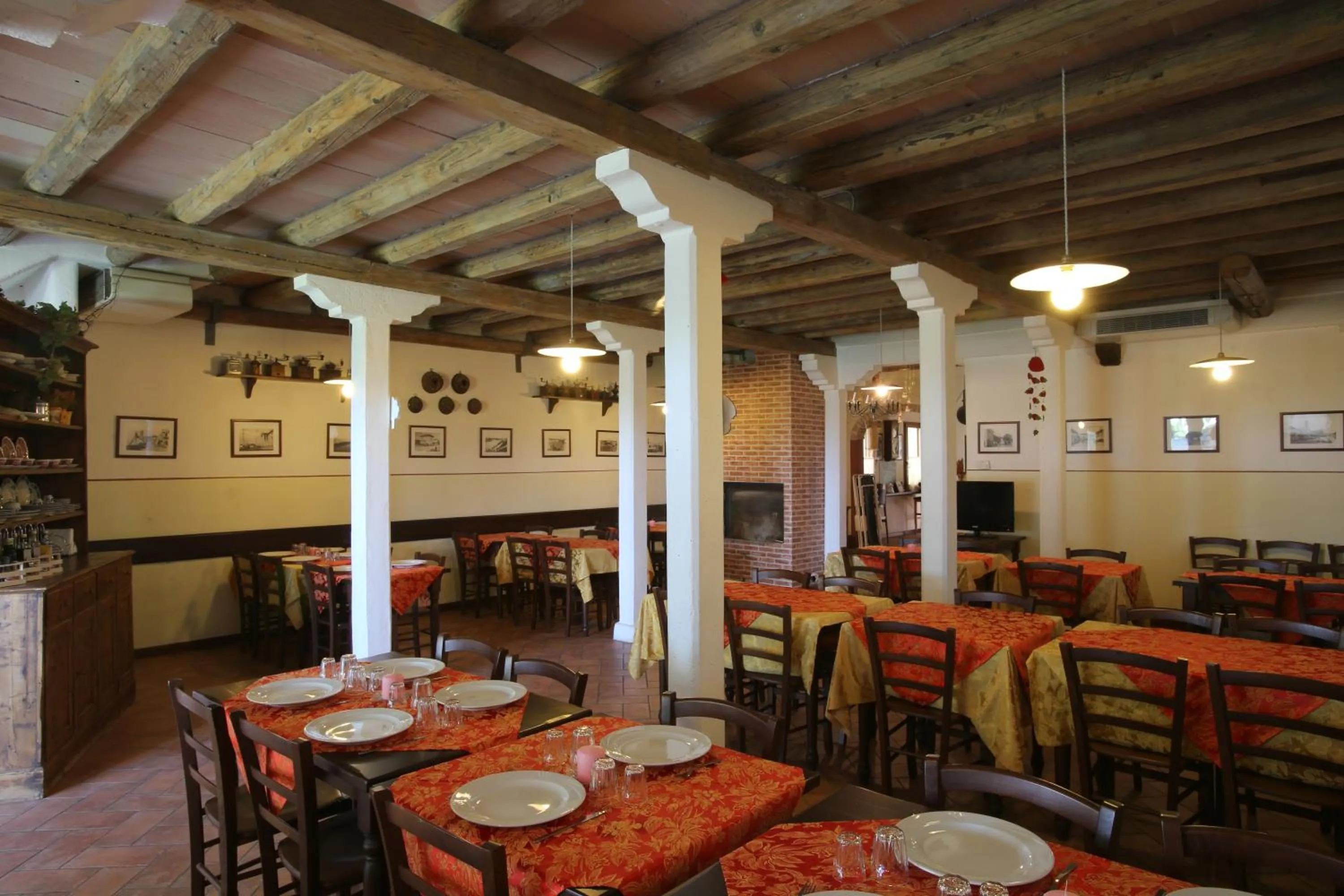 Restaurant/places to eat in Locanda Antico Fighèr