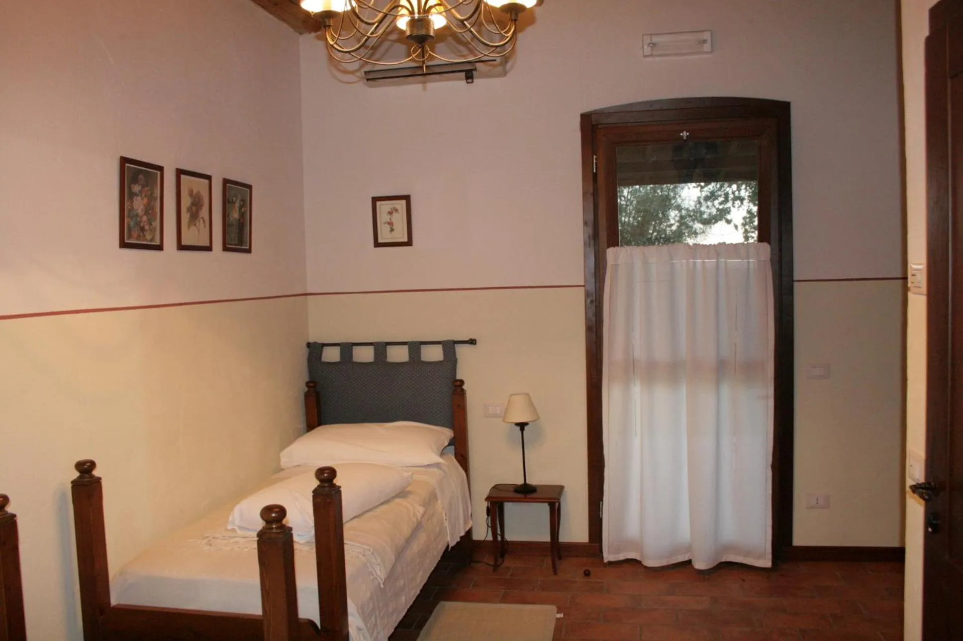 Photo of the whole room in Locanda Antico Fighèr