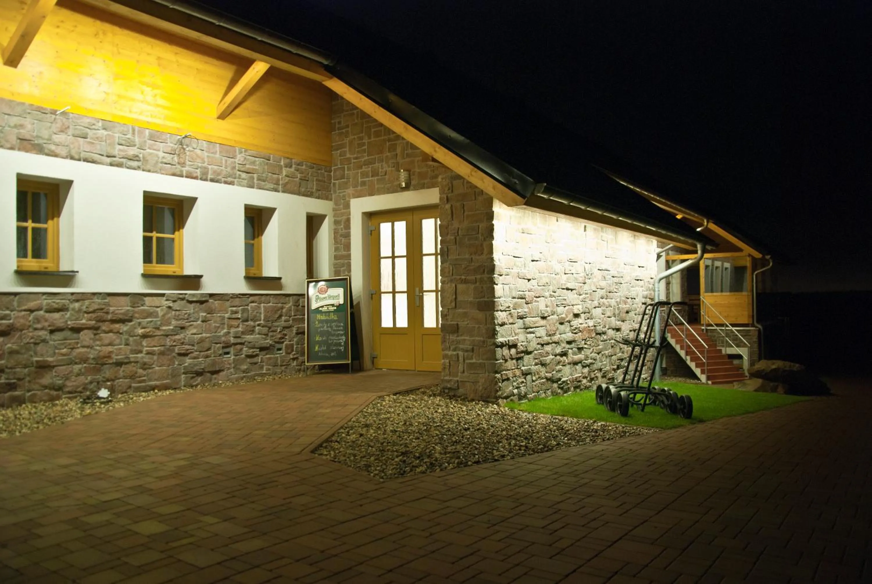 Facade/entrance in Hotel Krušnohorský Dvůr