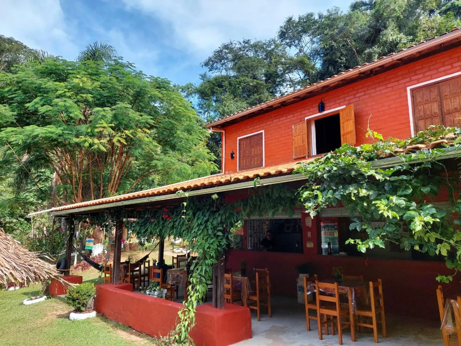 Property building in Pousada, Camping e Restaurante do Sô Ito