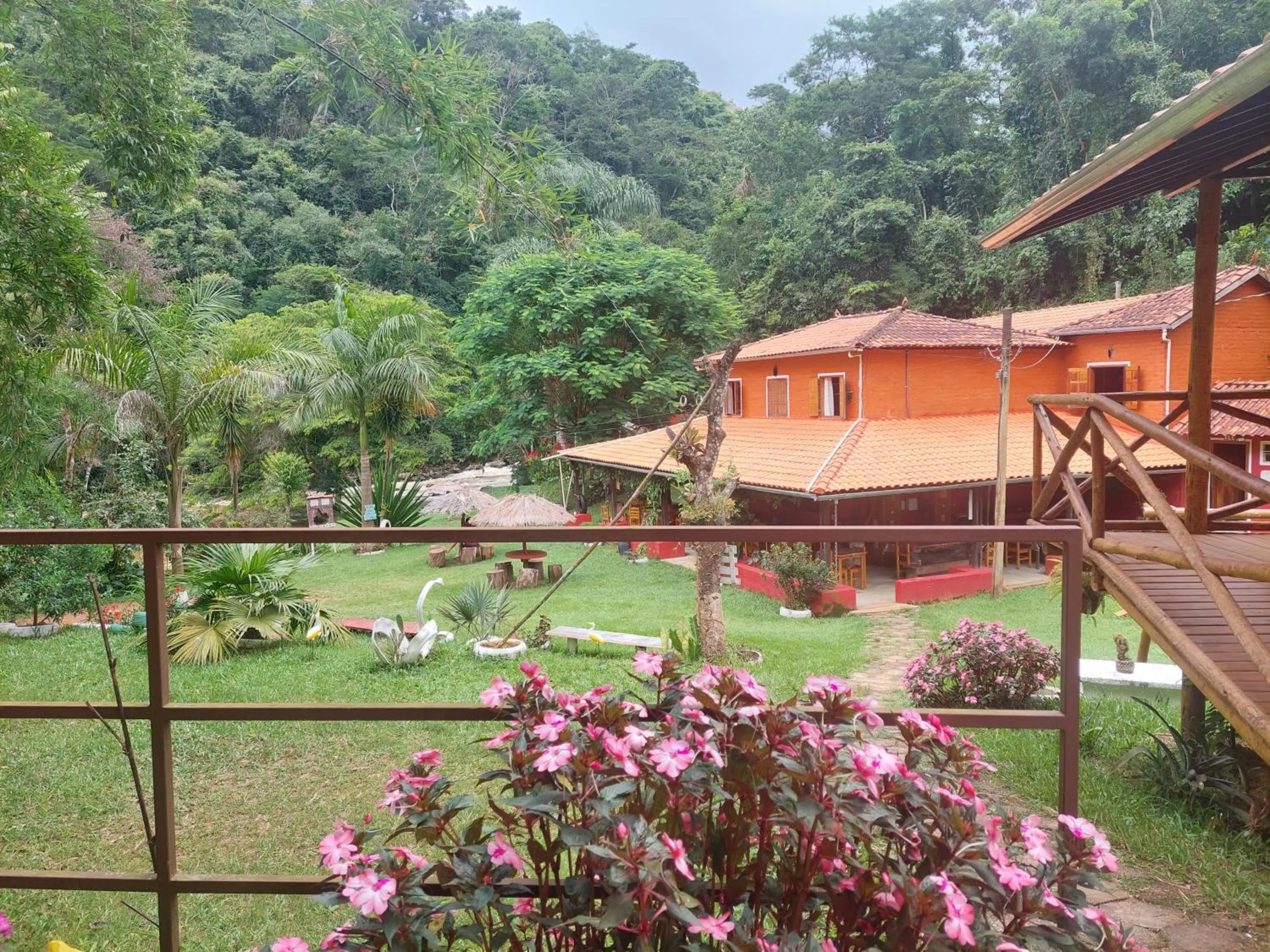 Property building in Pousada, Camping e Restaurante do Sô Ito