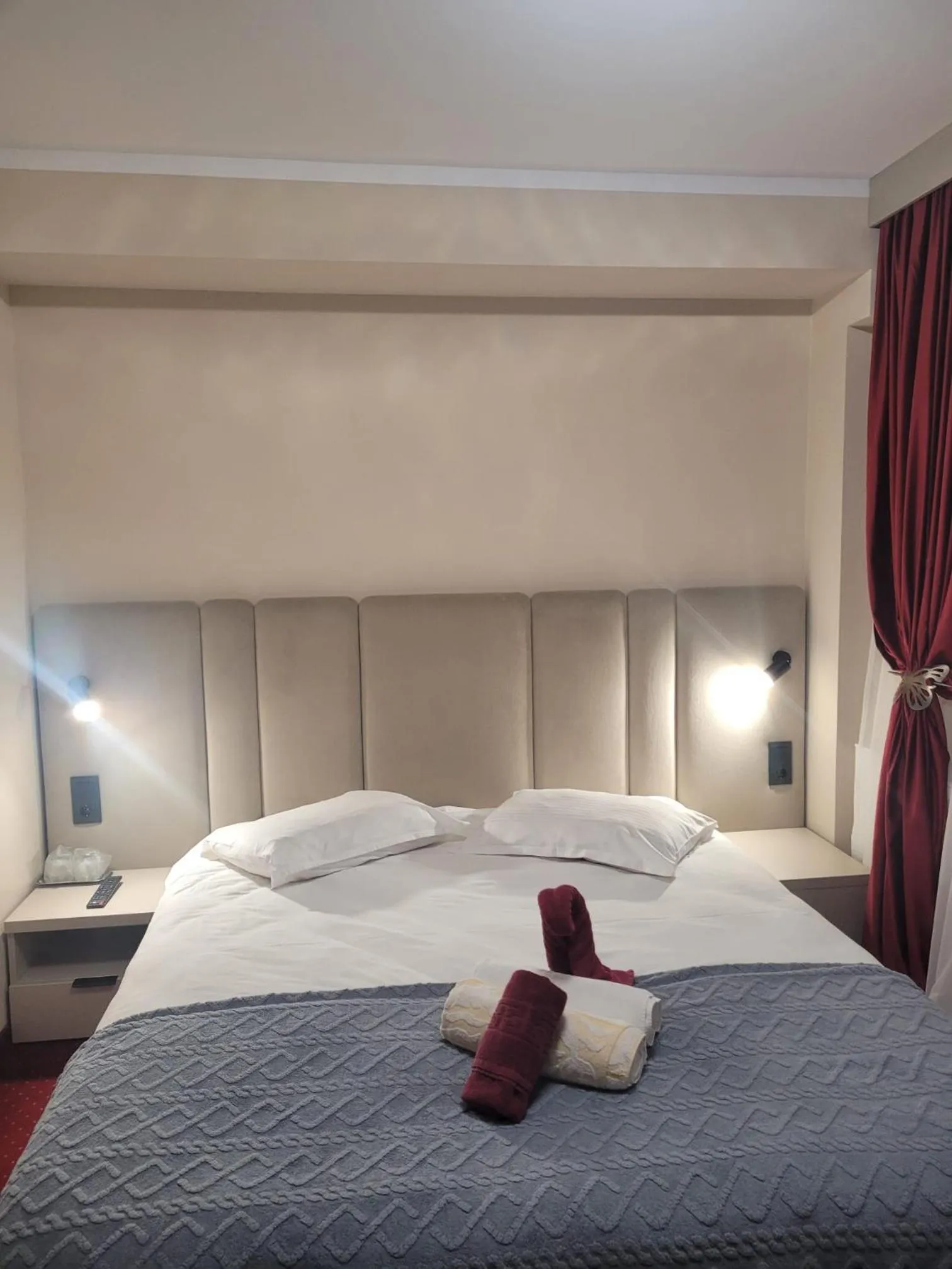 Bed in Pensiunea ELEMAR