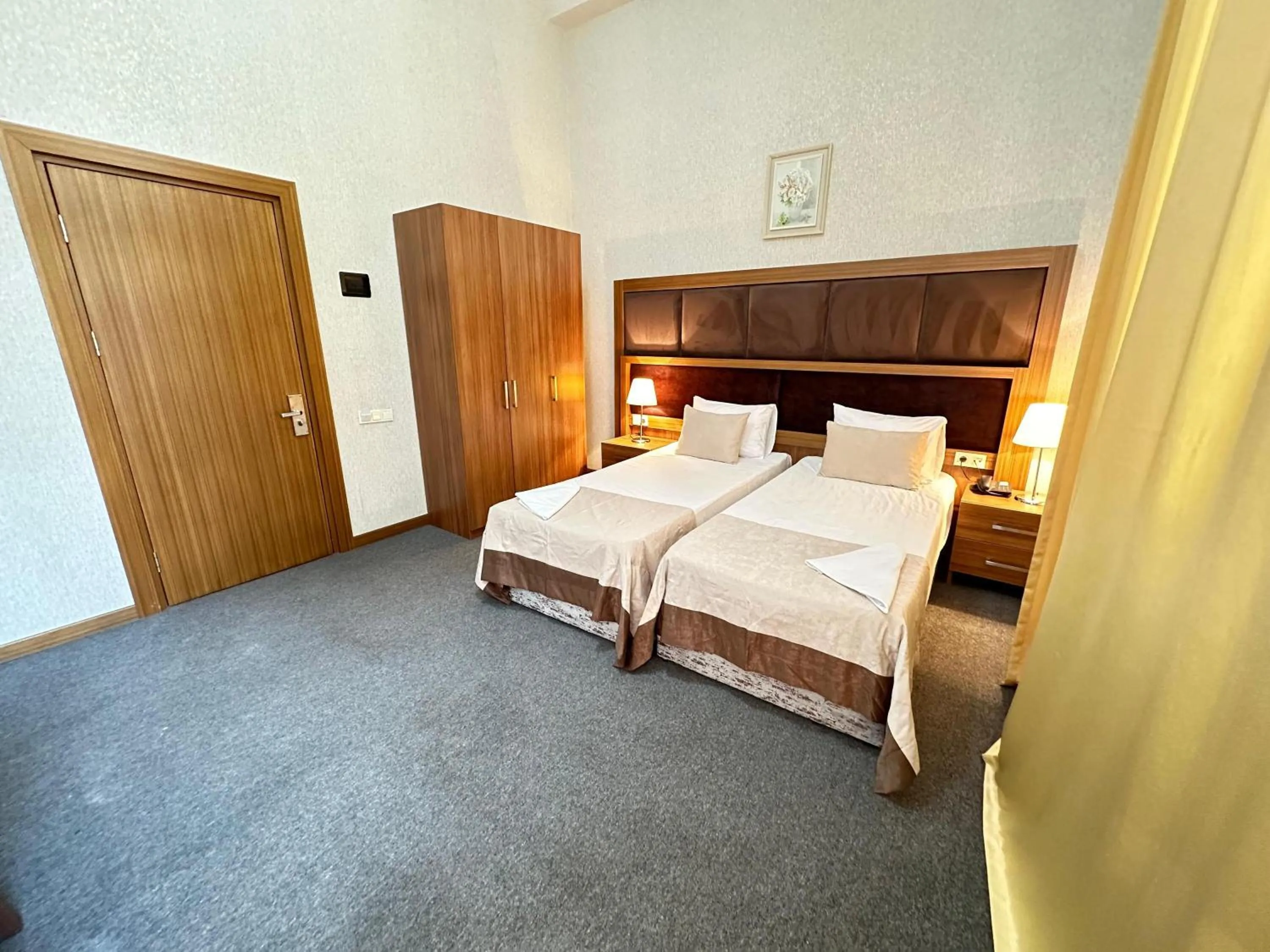 Bed in Turkiye Hotel - Free Massage