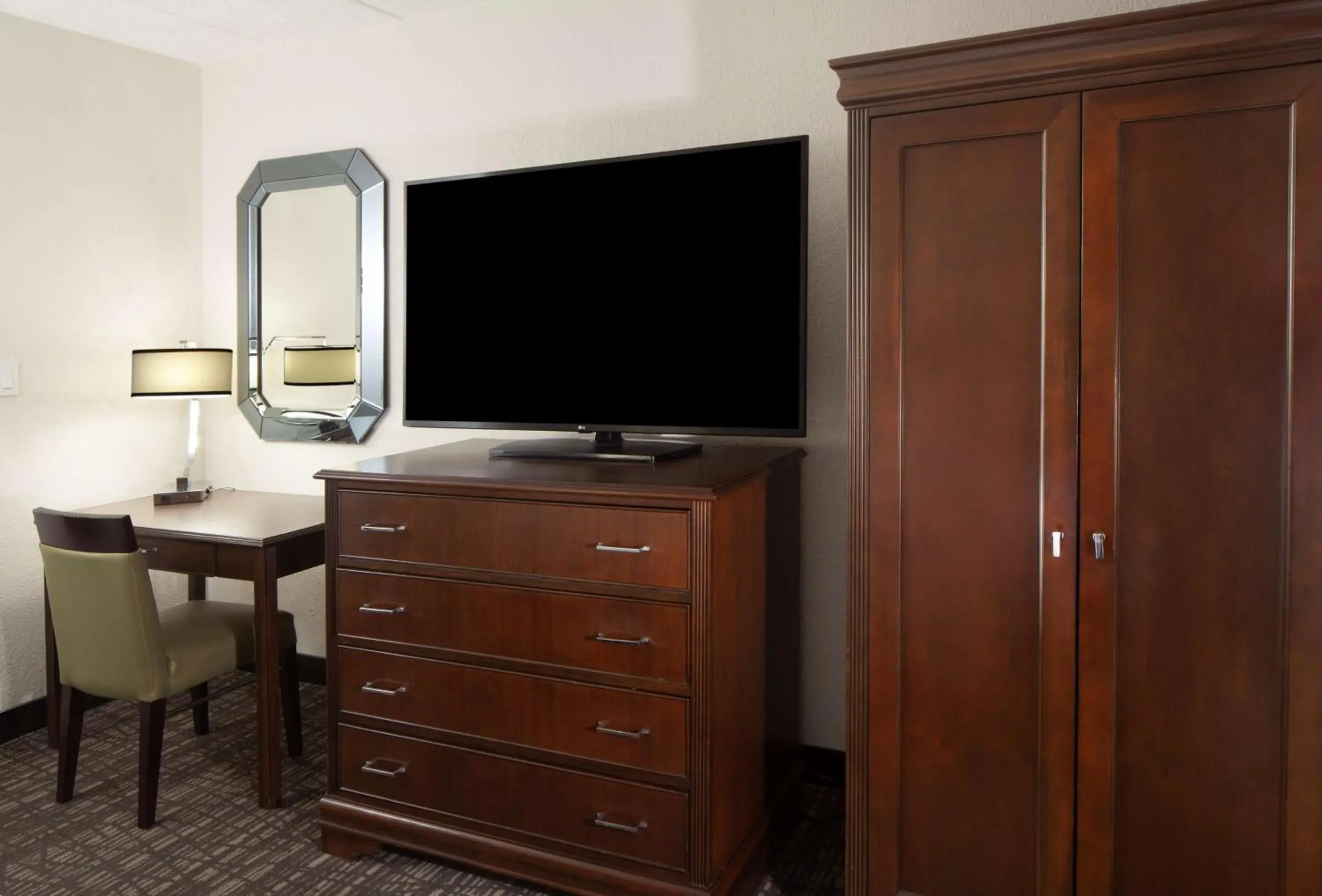 Suite with Two Double Beds - Non-Smoking in Embassy Suites by Hilton Philadelphia Airport Suite with Two Double Beds - Non-Smoking in Embassy Suites by Hilton Philadelphia Airport