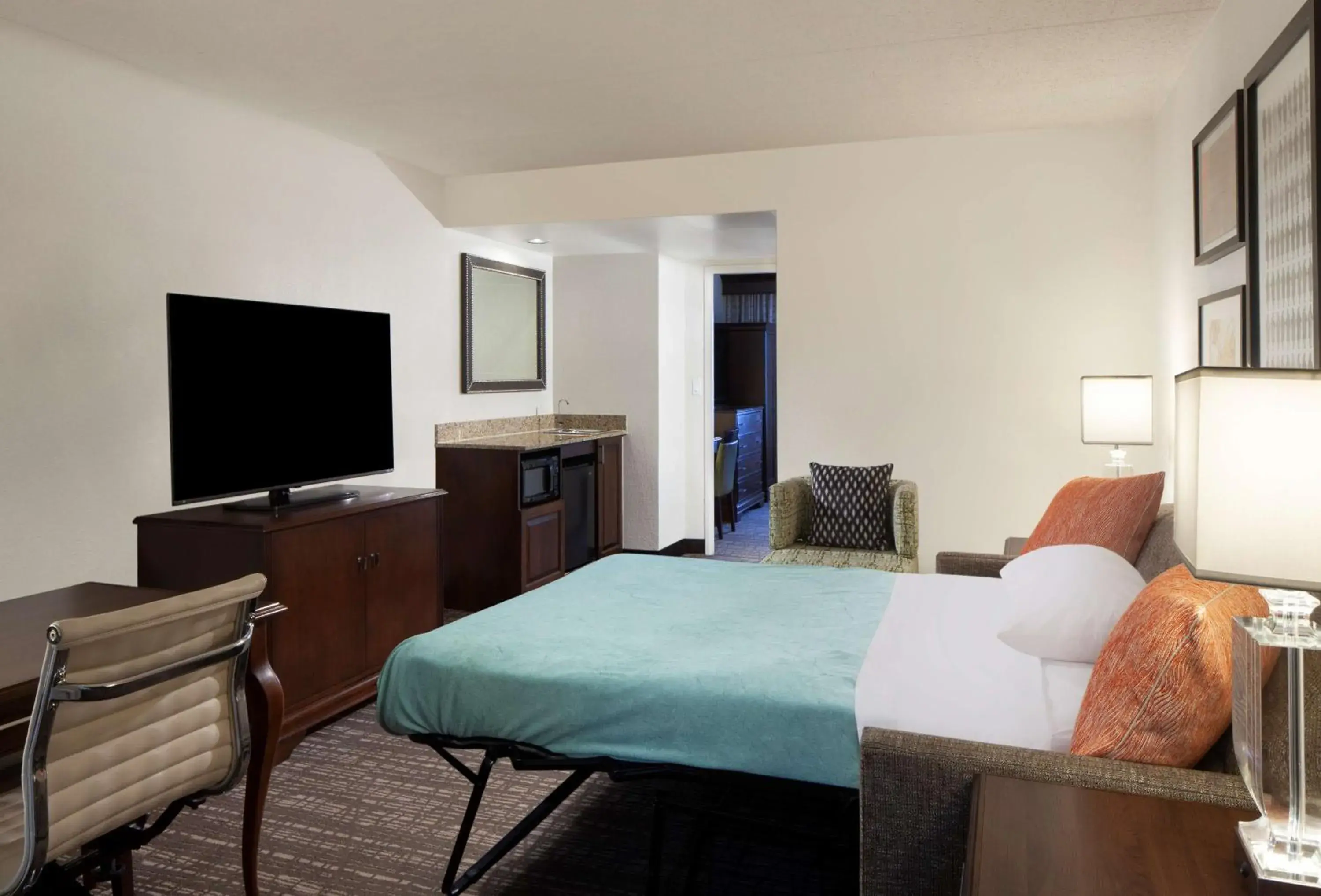 Premium King Suite in Embassy Suites by Hilton Philadelphia Airport Premium King Suite in Embassy Suites by Hilton Philadelphia Airport