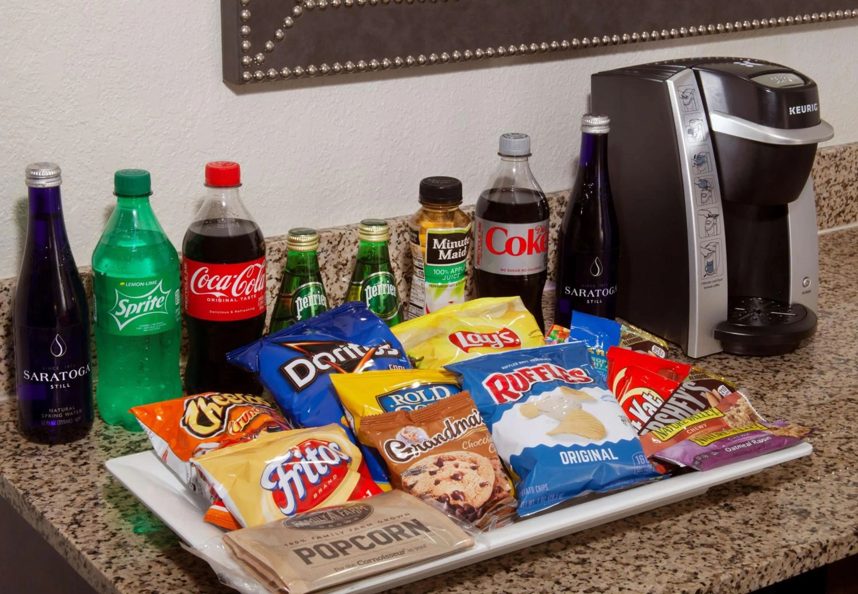 Bedroom in Embassy Suites by Hilton Philadelphia Airport