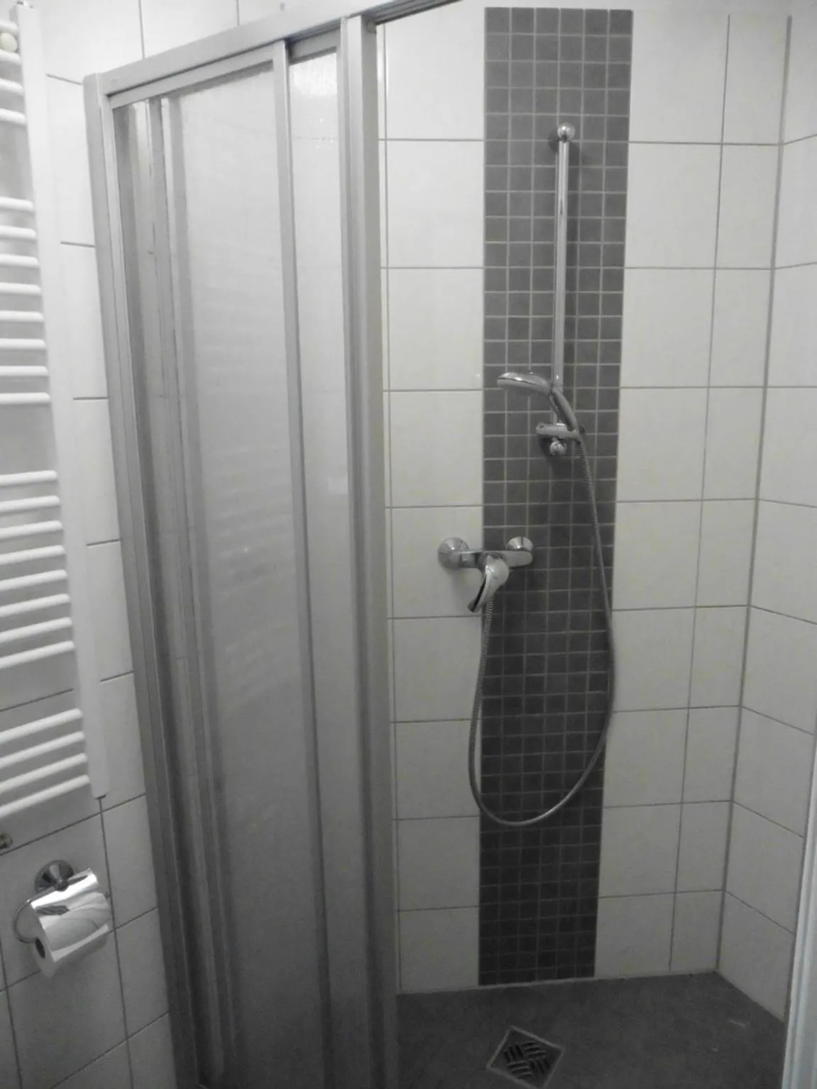 Bathroom in Gästehaus Grupello