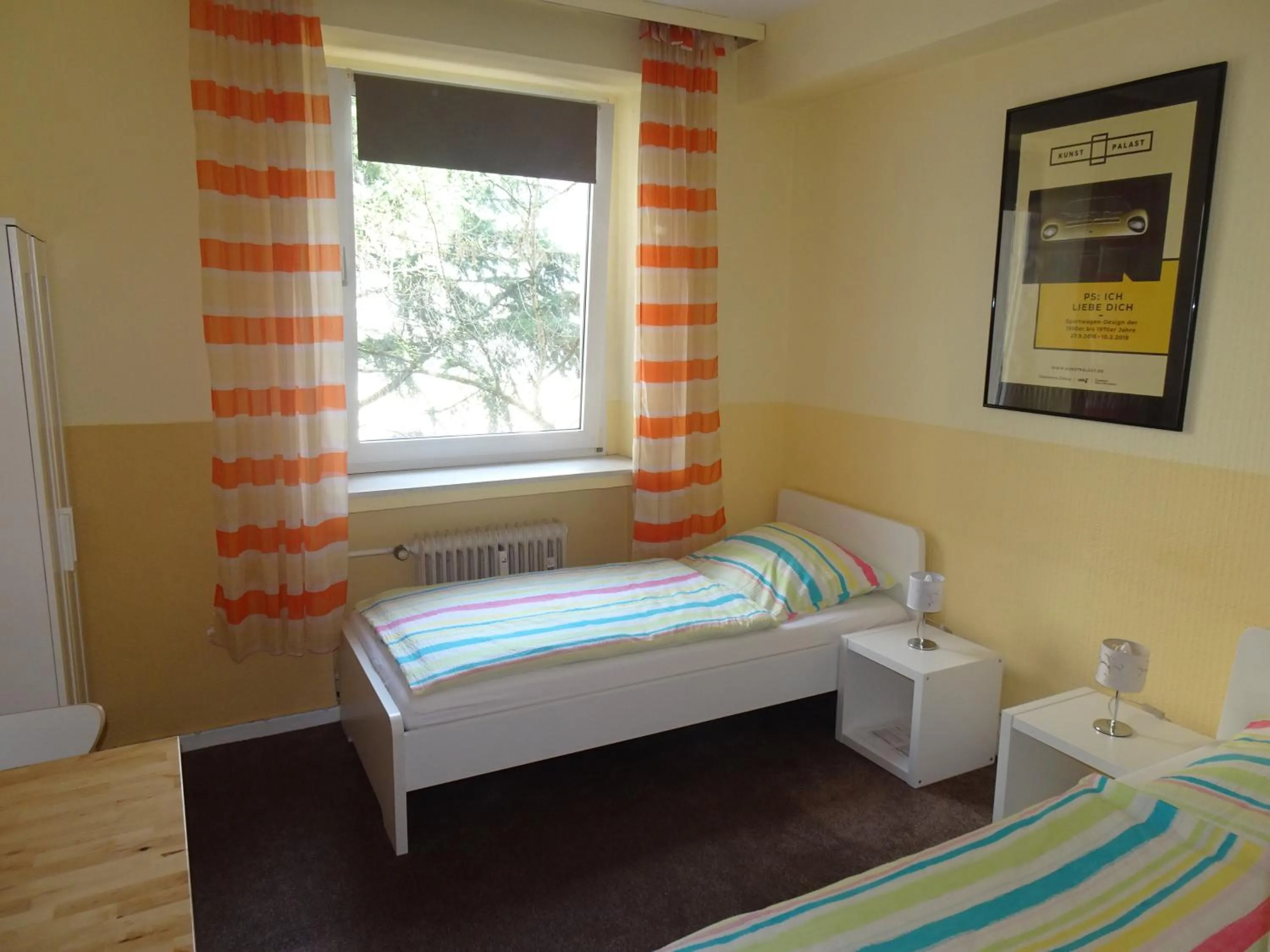 Photo of the whole room, Bed in Gästehaus Grupello