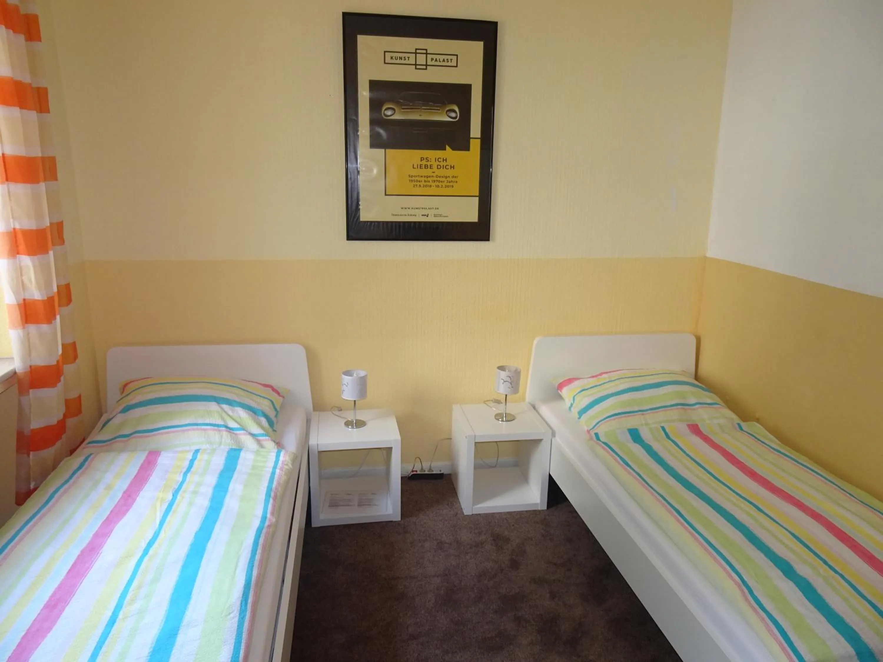 Photo of the whole room, Bed in Gästehaus Grupello